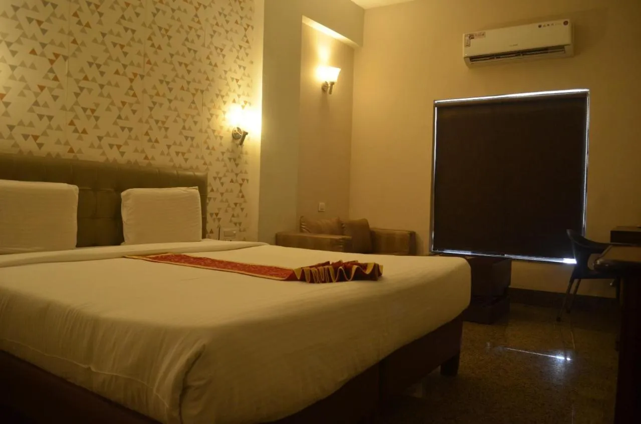 Photo of the whole room, Bed in The Himalaya Park