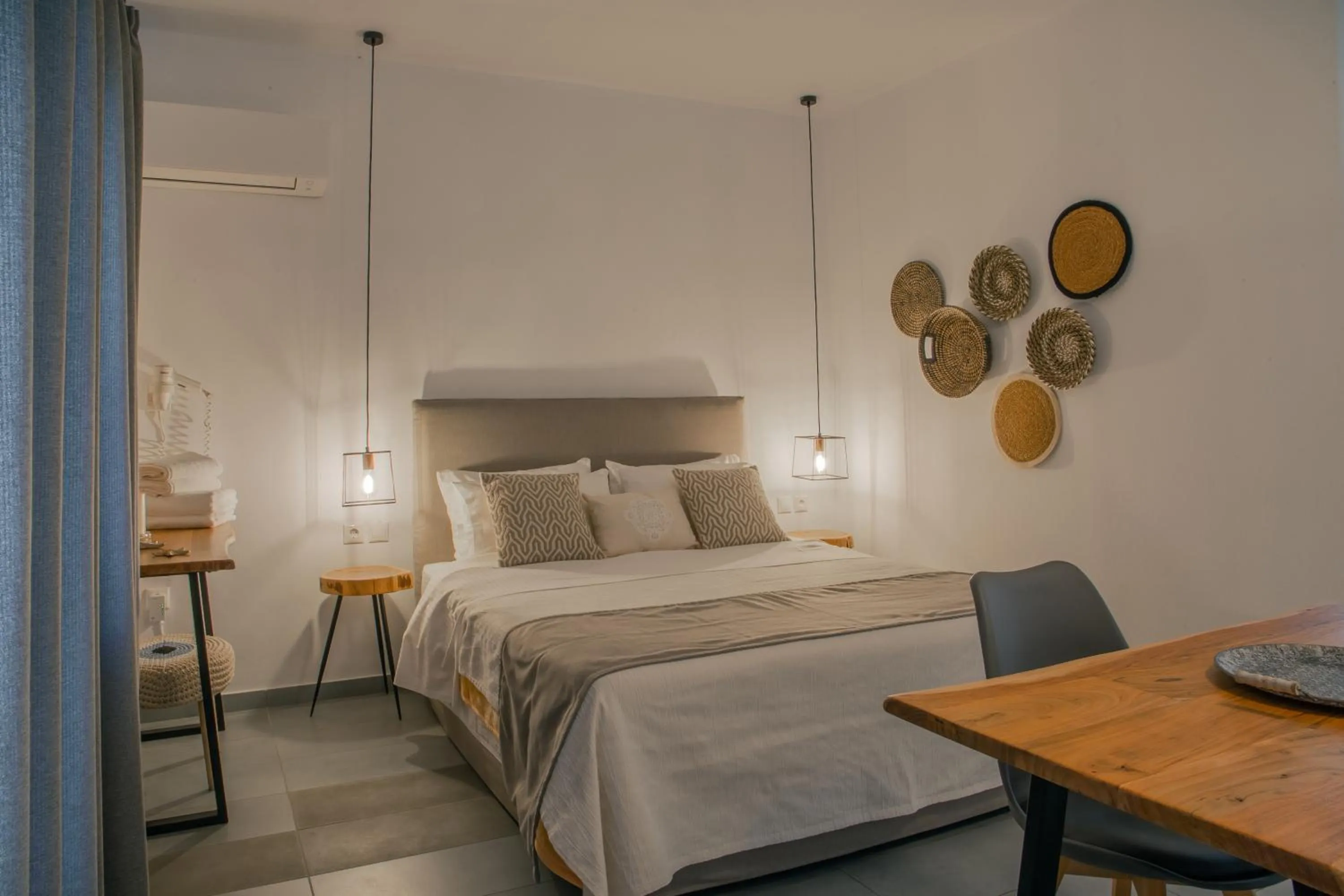 Bed in Alkyoni Studios