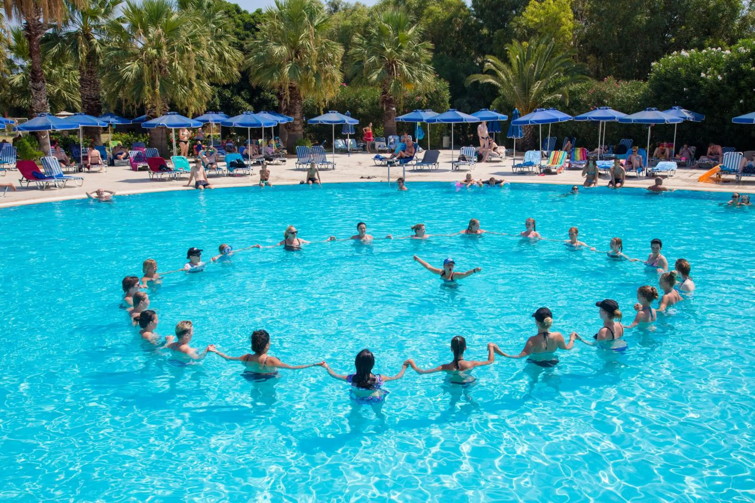 Swimming pool in Kresten Palace Hotel