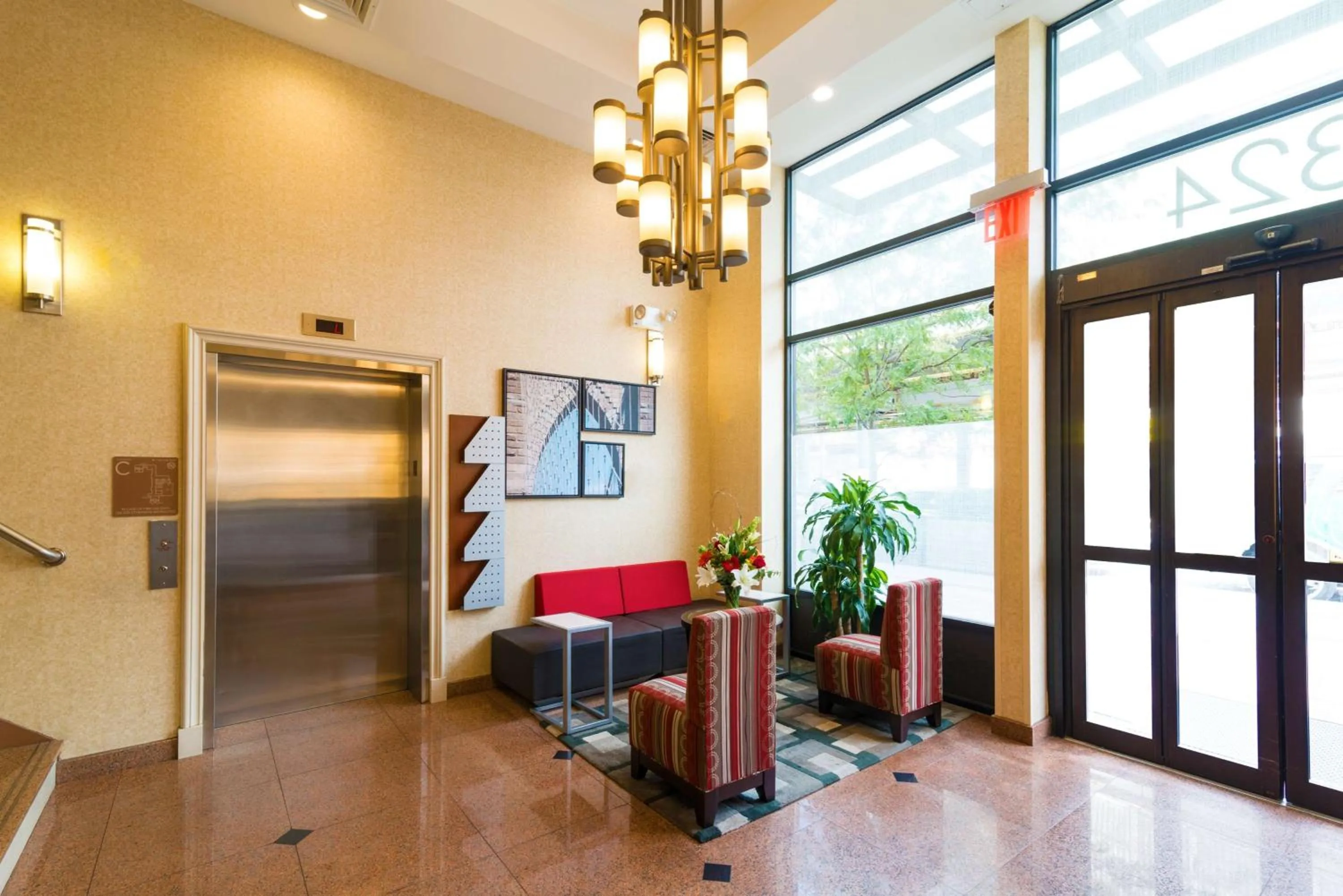 Lobby or reception in Best Western PLUS Arena Hotel