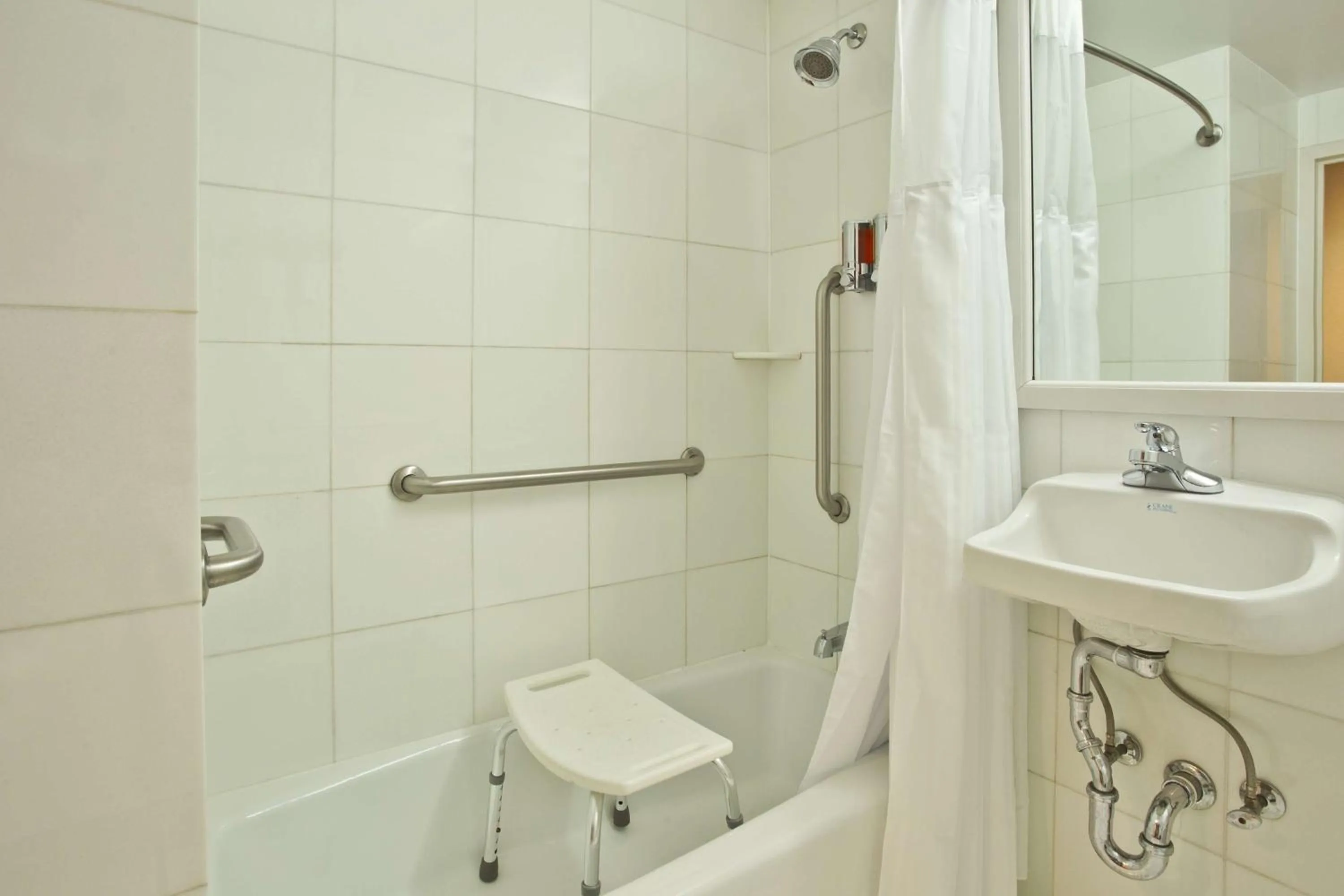 Bathroom in Best Western PLUS Arena Hotel