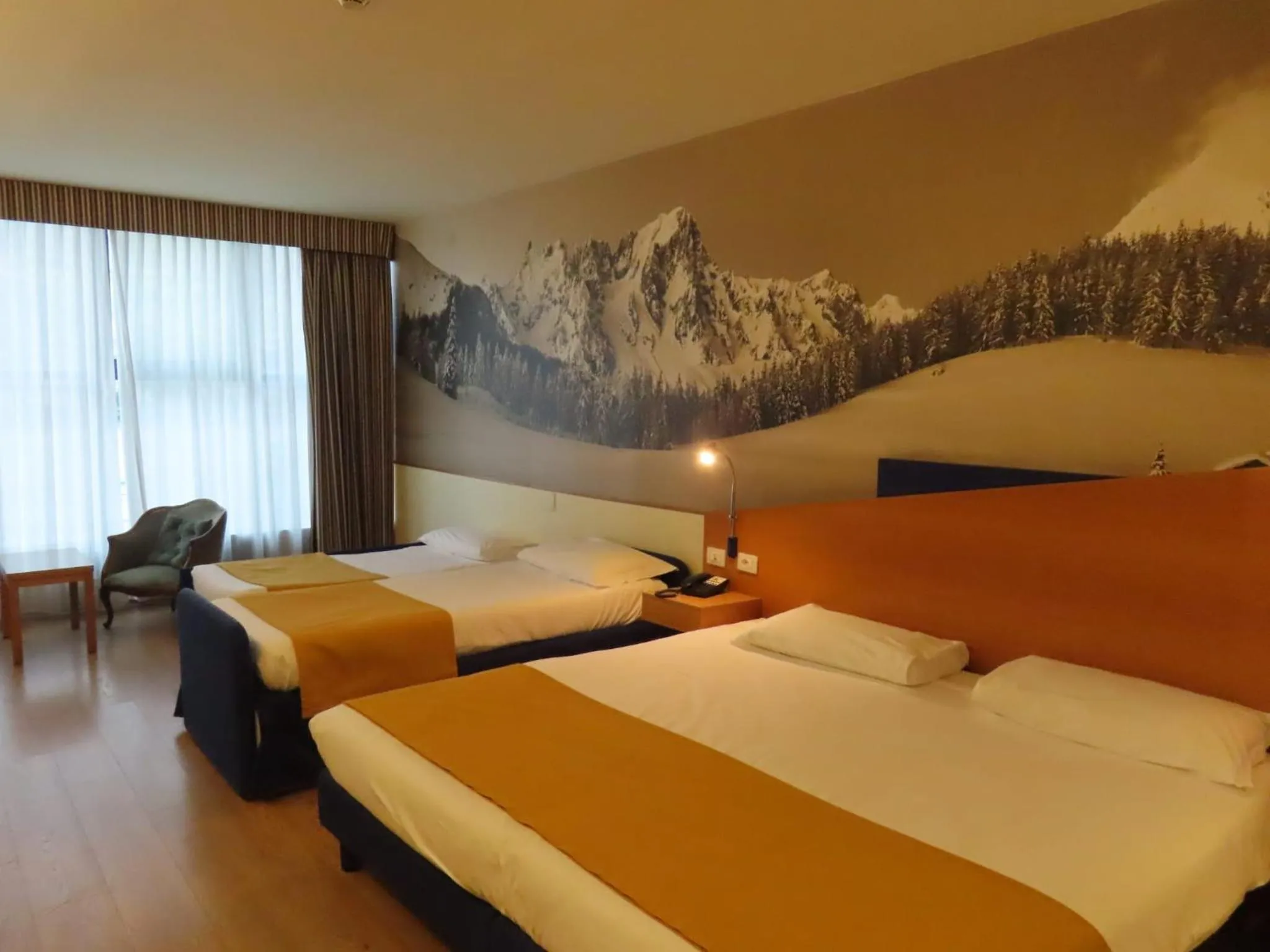 Photo of the whole room, Bed in Hotel Express Aosta East