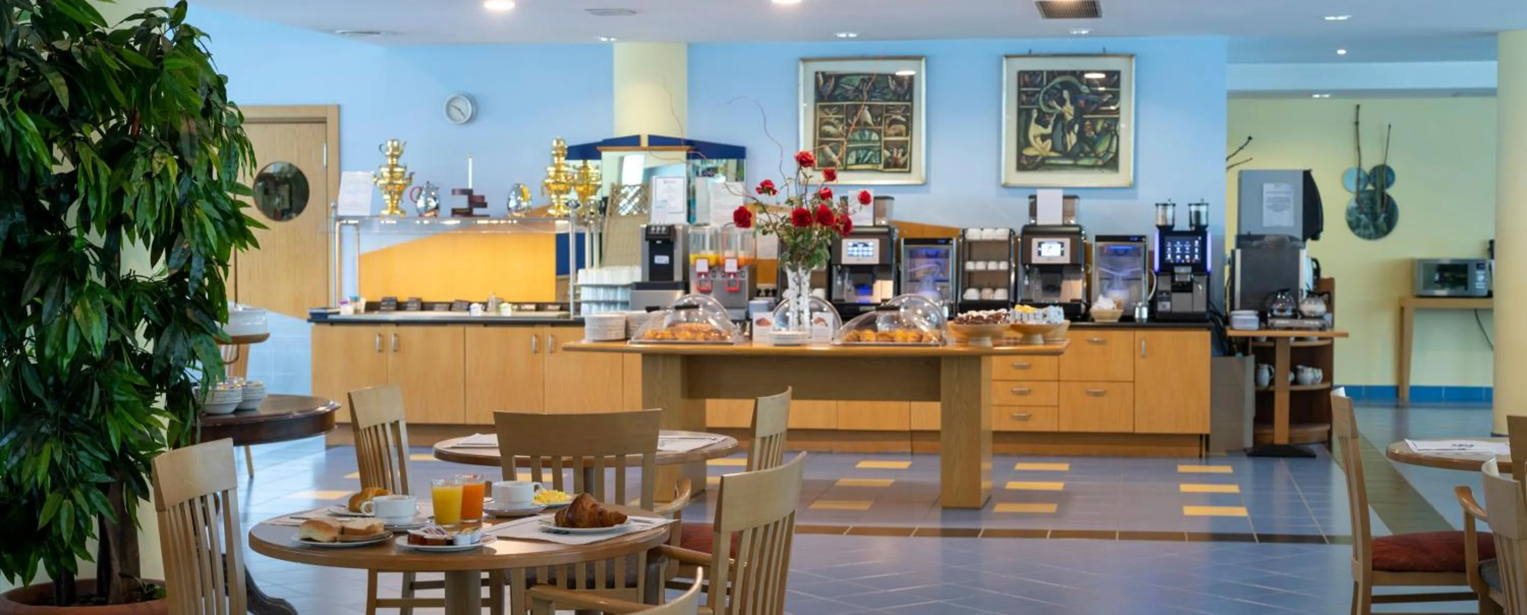 Breakfast in Hotel Express Aosta East