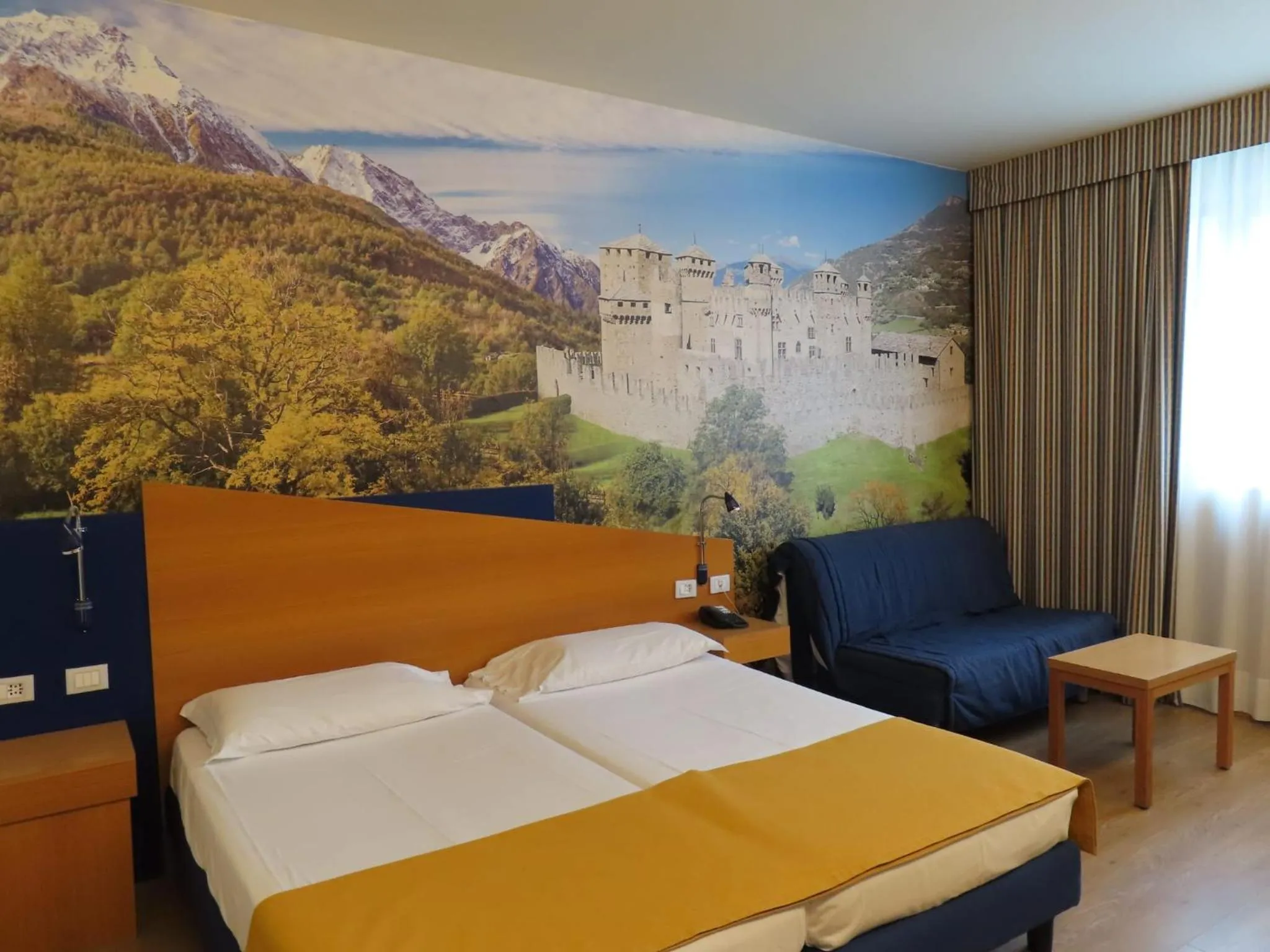 Bedroom, Bed in Hotel Express Aosta East