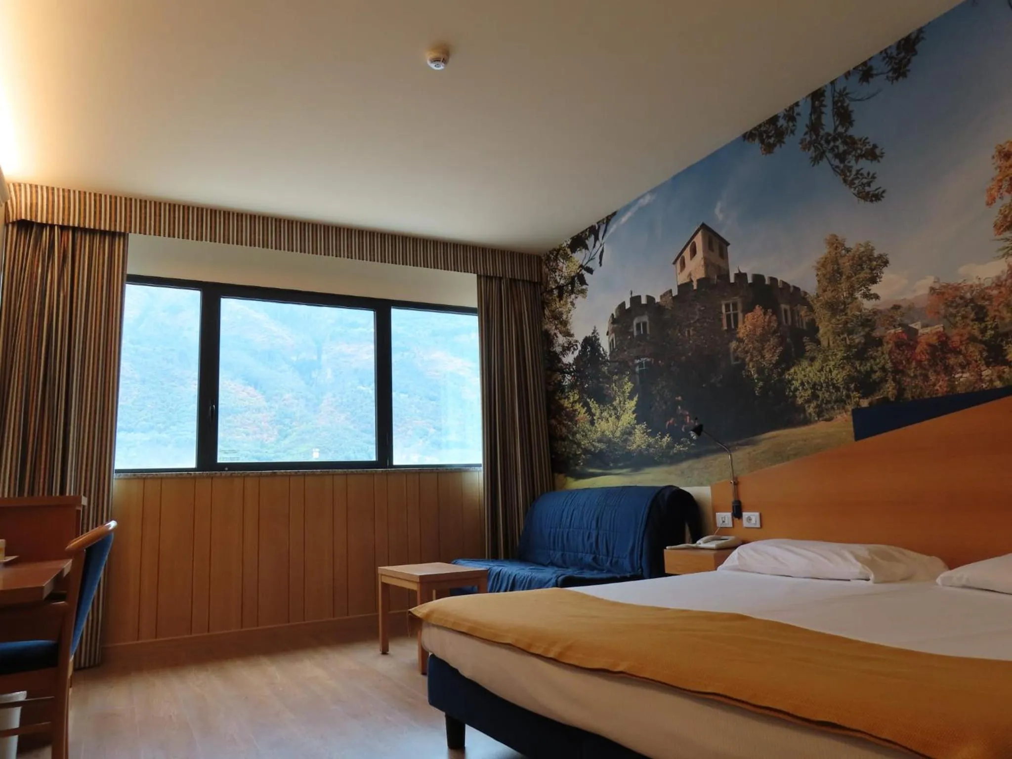 Bedroom, Bed in Hotel Express Aosta East