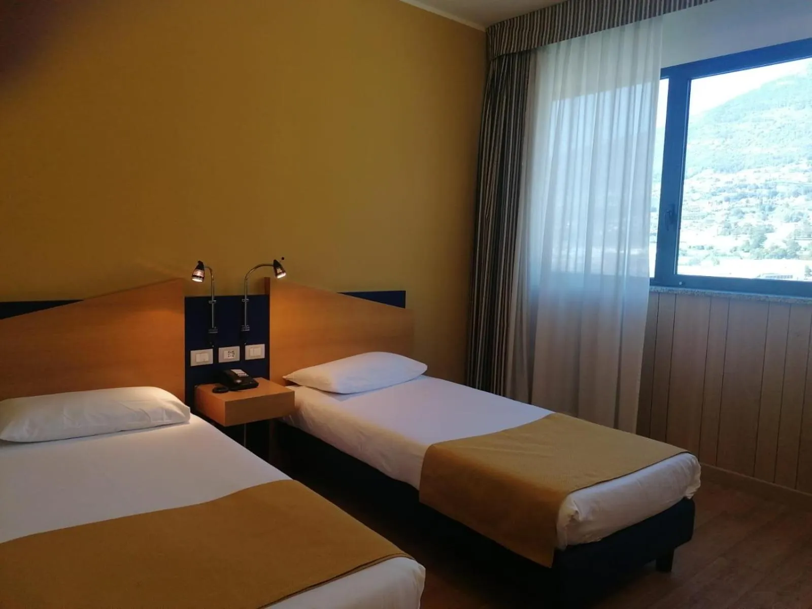 Bedroom, Bed in Hotel Express Aosta East