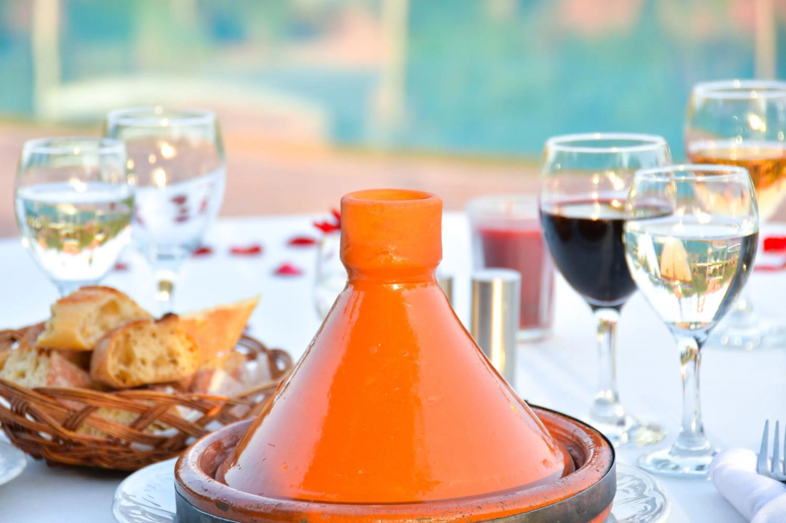 Food and drinks in Les Jardins De Zyriab