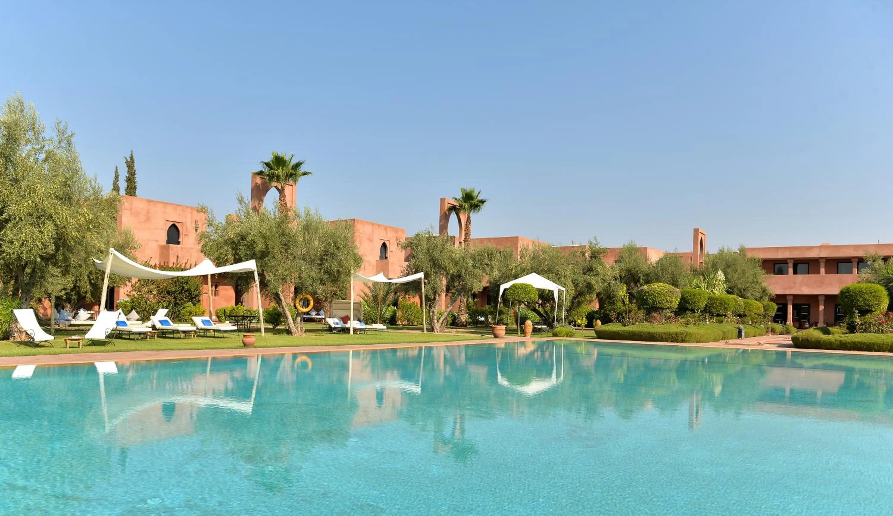 Property building in Les Jardins De Zyriab