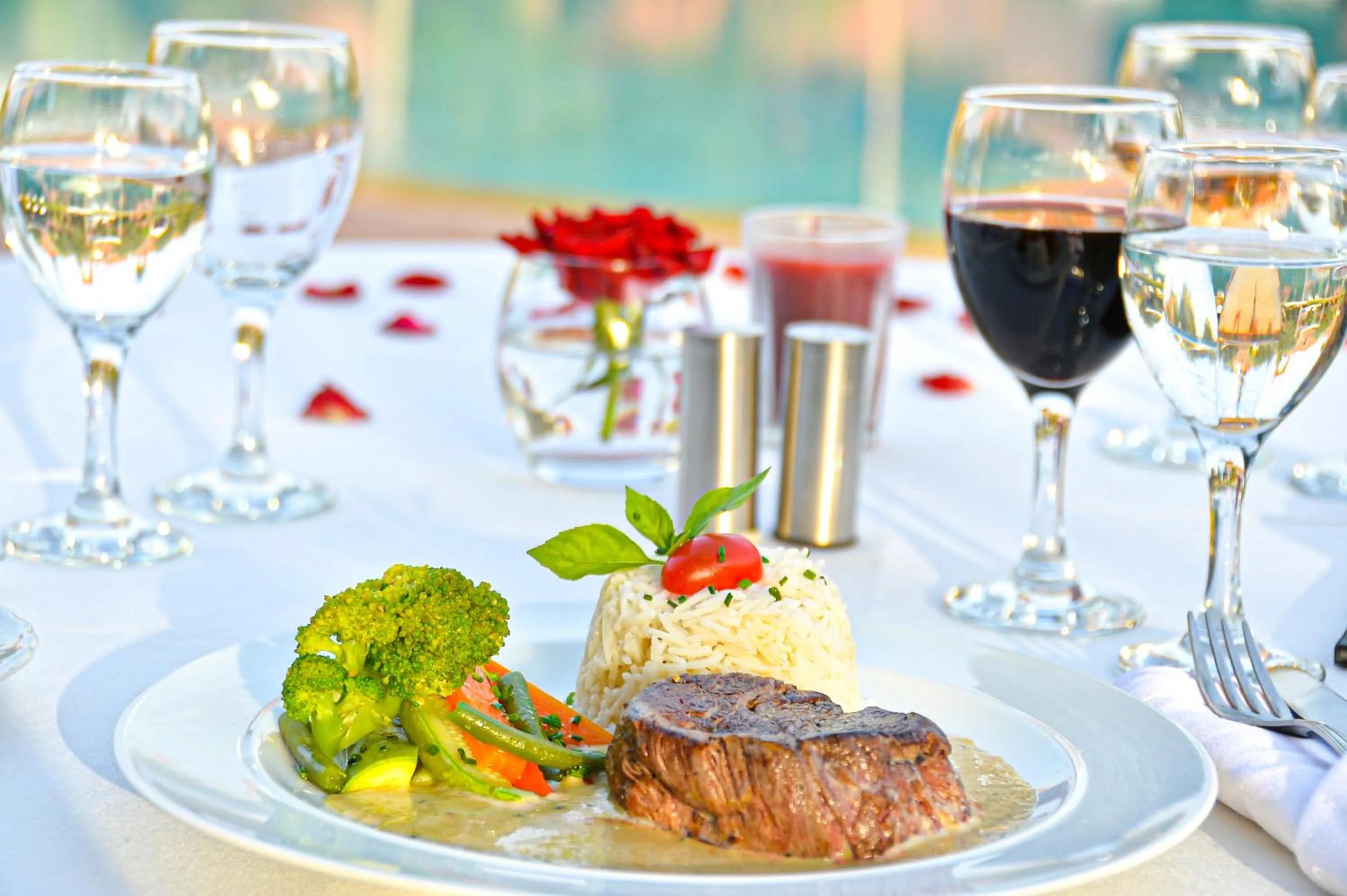 Restaurant/places to eat in Les Jardins De Zyriab