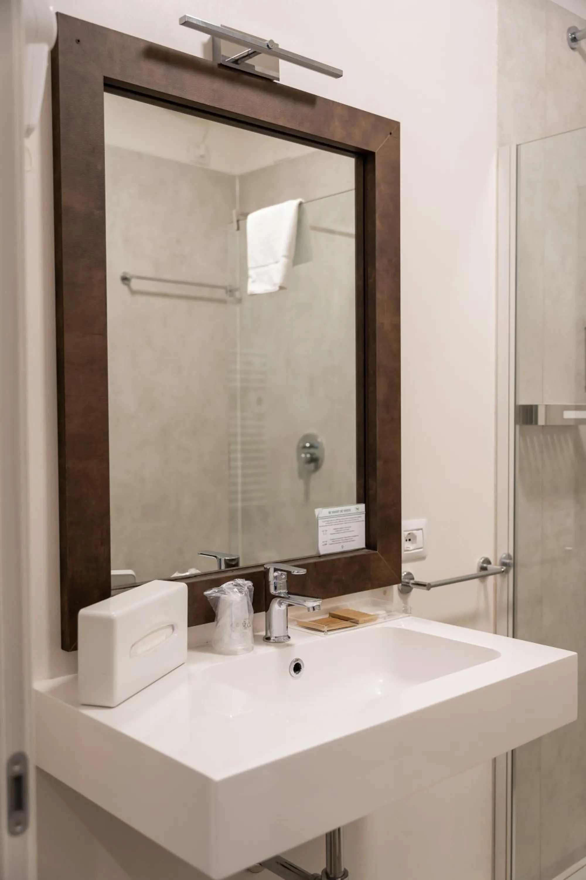 Shower in Spa Hotel Splendid Sole