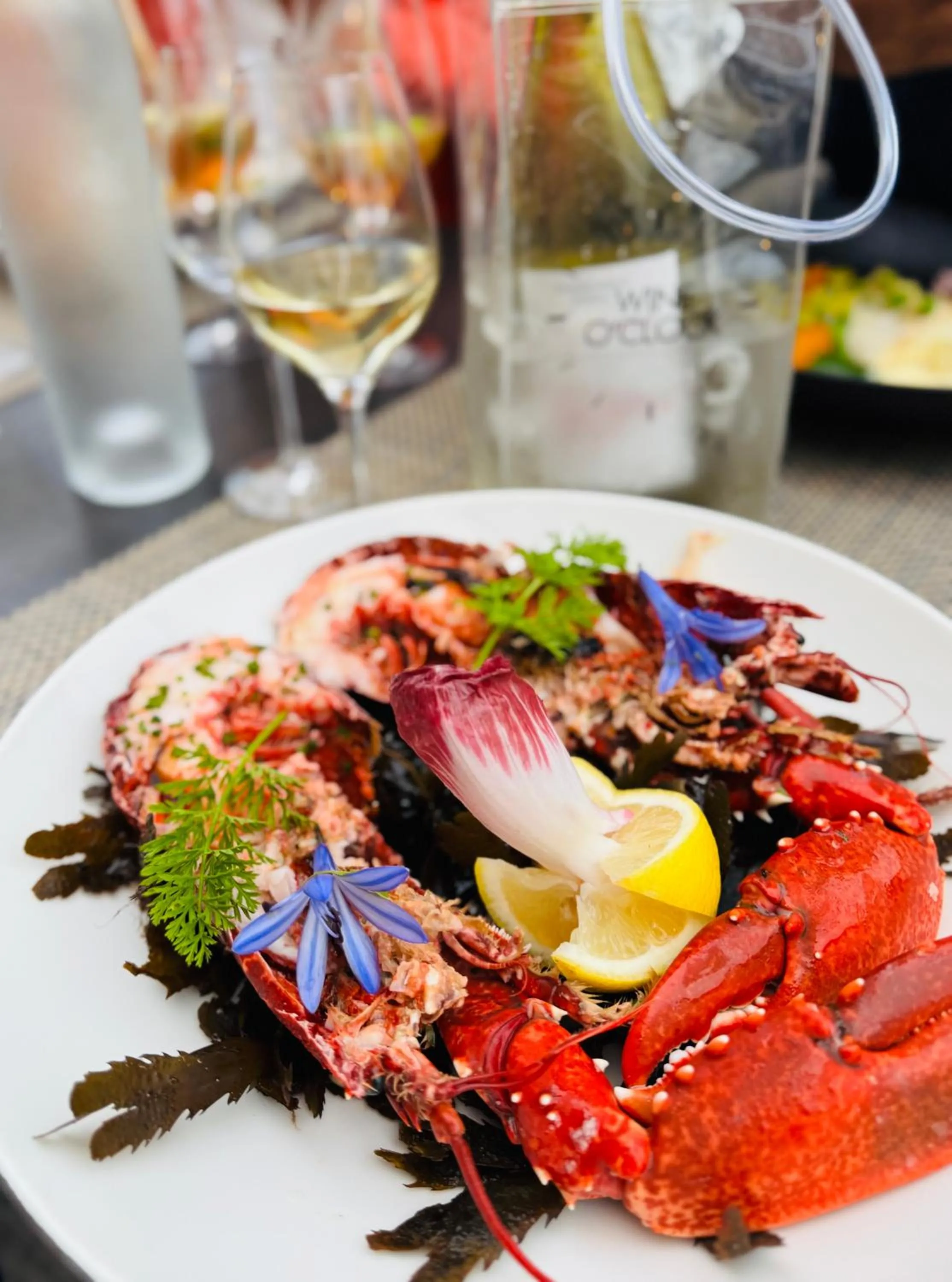 Restaurant/places to eat in Aux 13 Arches-Logis Hôtel Restaurant