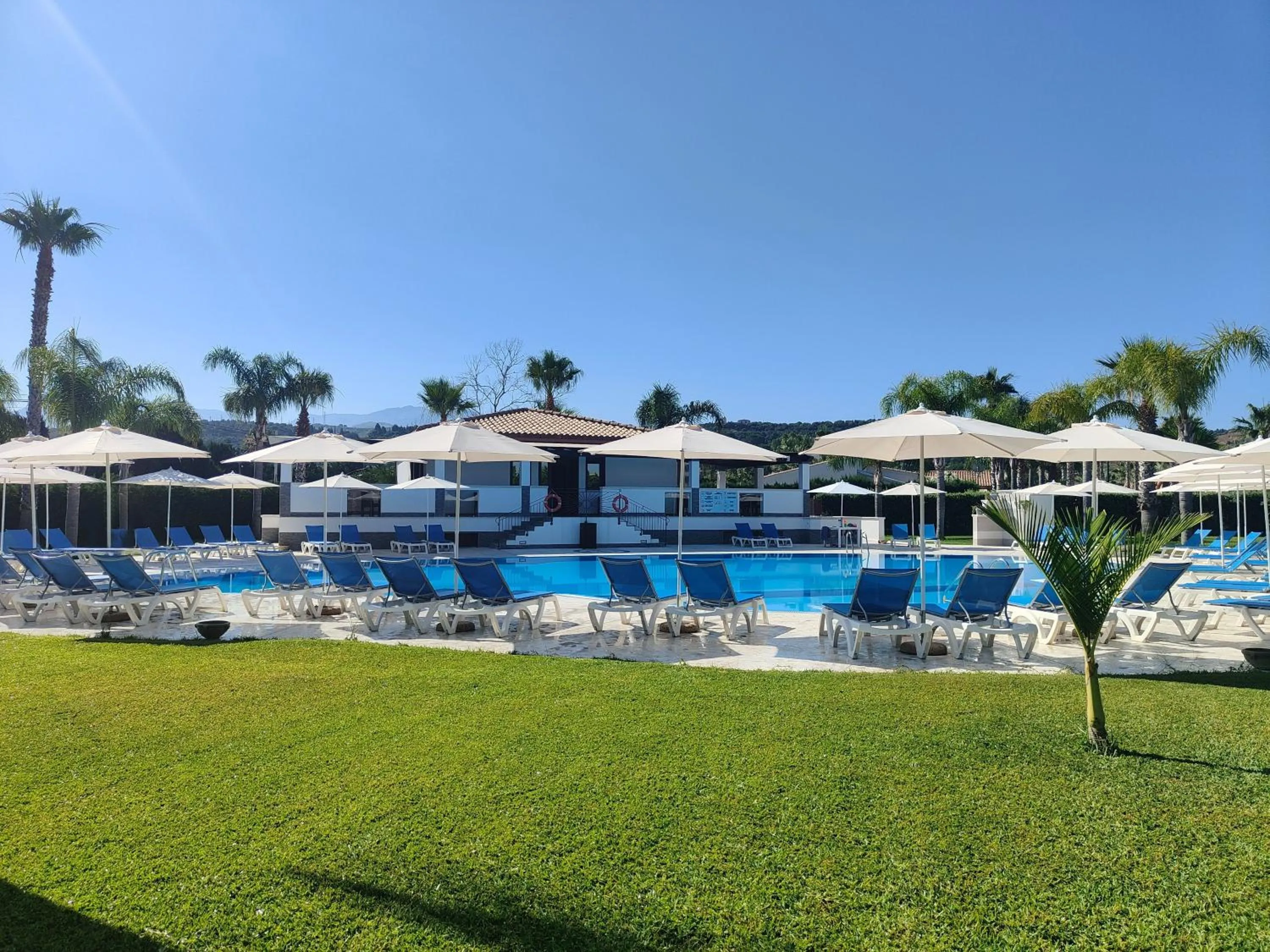 Swimming pool in Residence Hydria