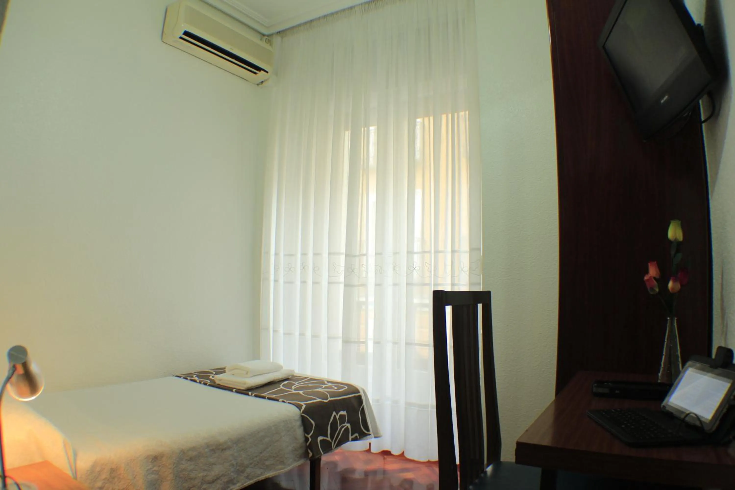 Photo of the whole room, Bed in Hostal Esmeralda