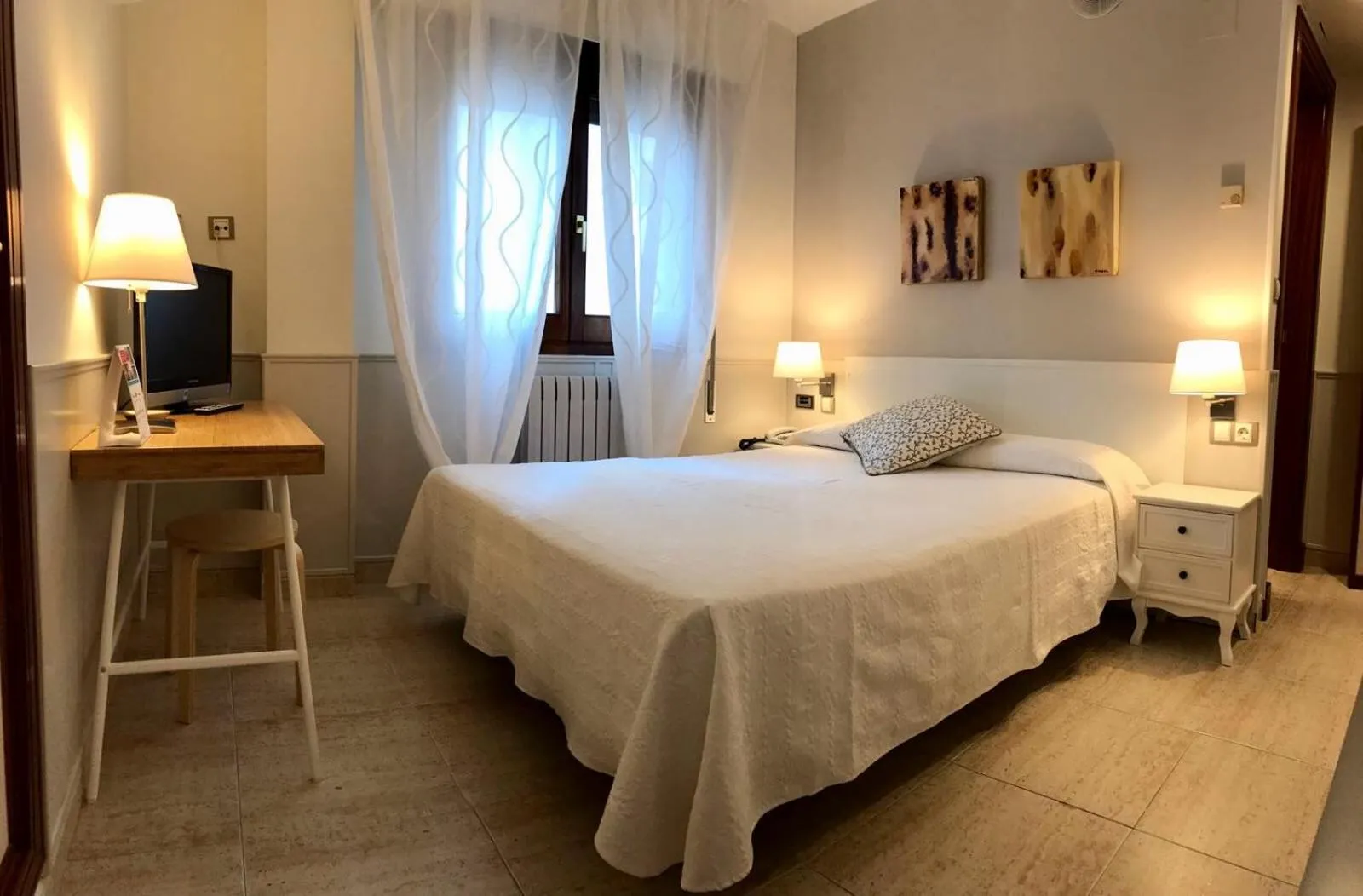 Bed in Hotel Rio Arga