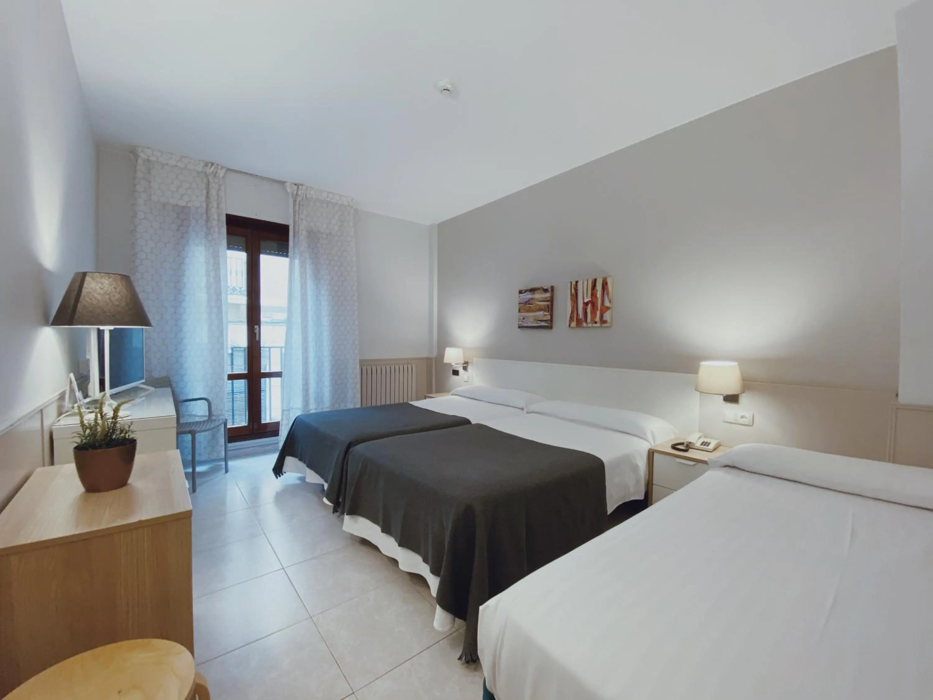 Bed in Hotel Rio Arga