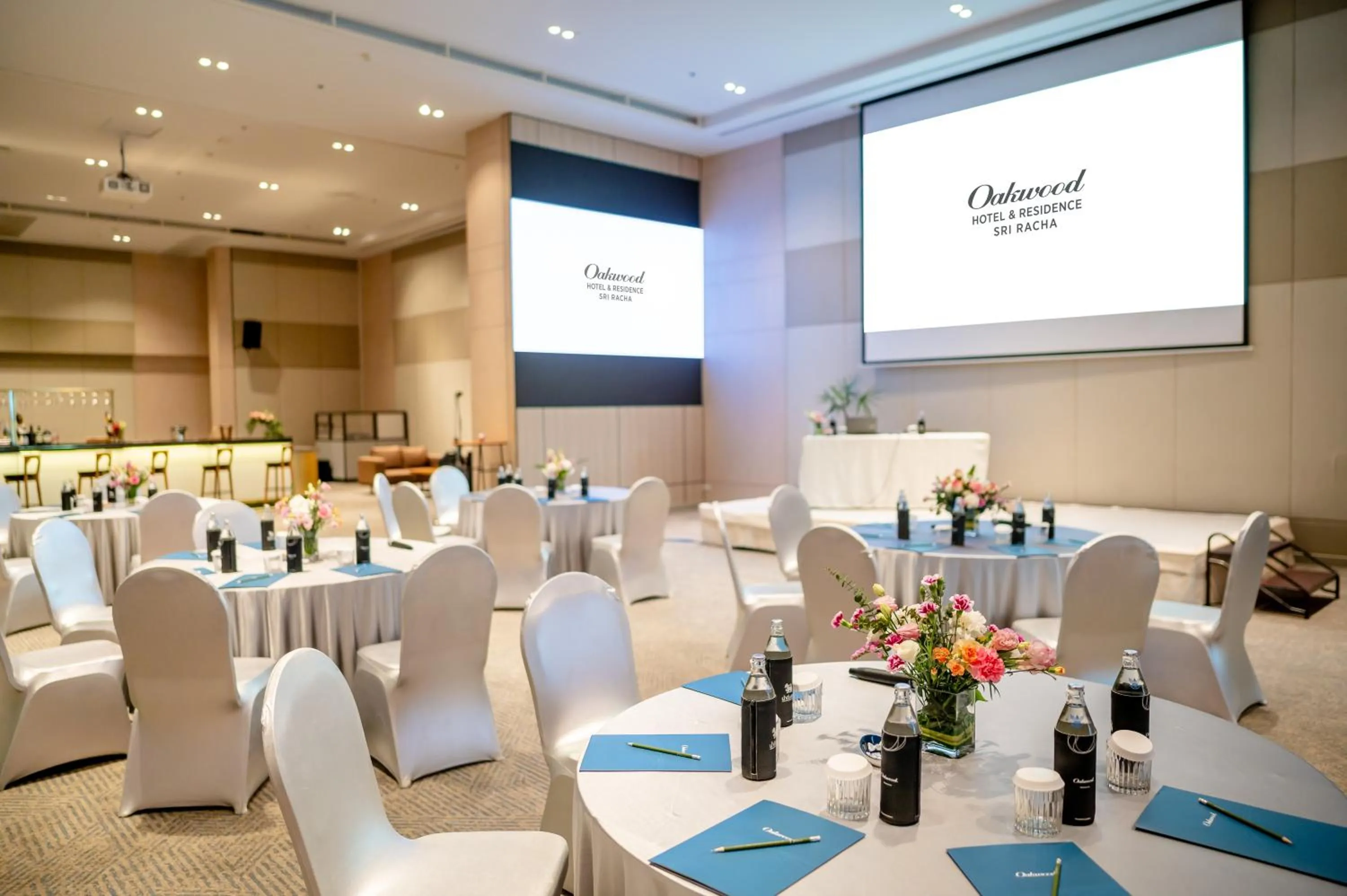 Meeting/conference room in Oakwood Hotel & Residence Sri Racha