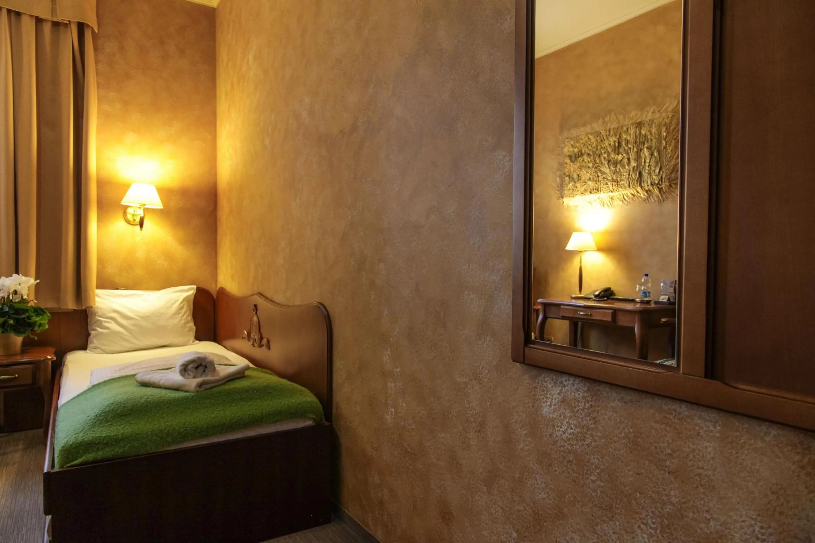 Bed in Hotel Księcia Józefa