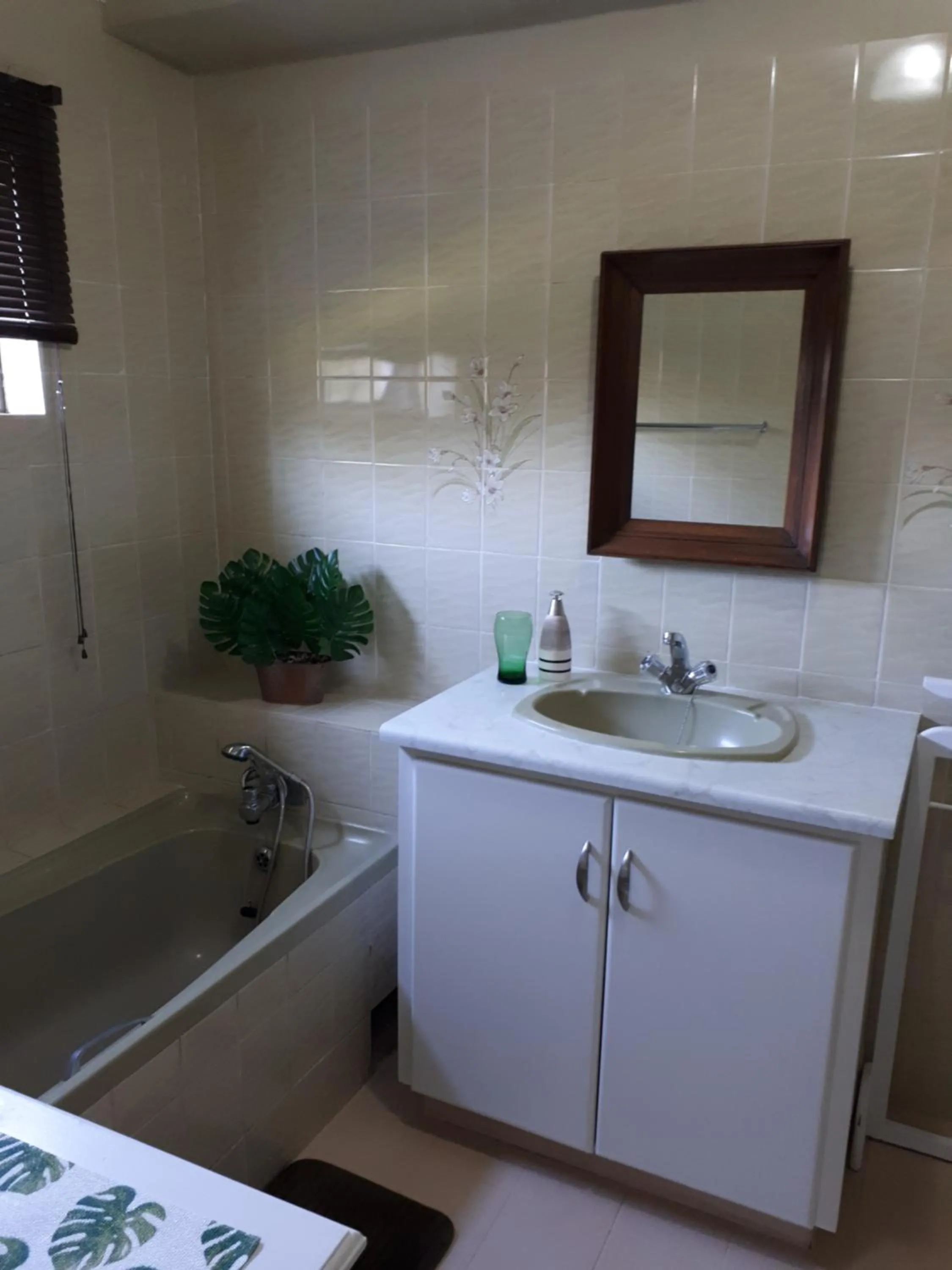 Photo of the whole room in Stroke-One-Inn