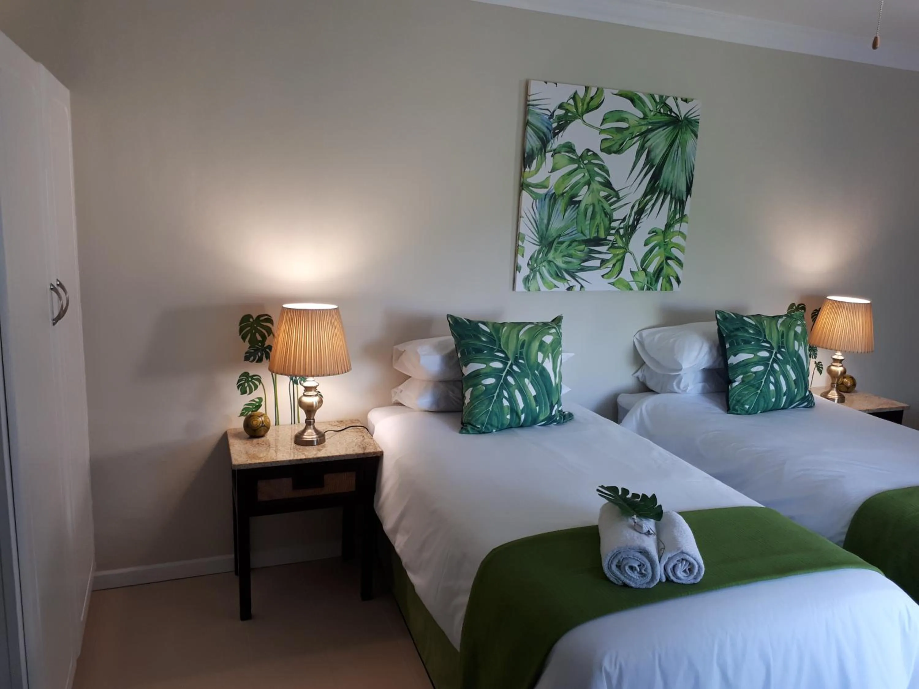 Bed in Stroke-One-Inn