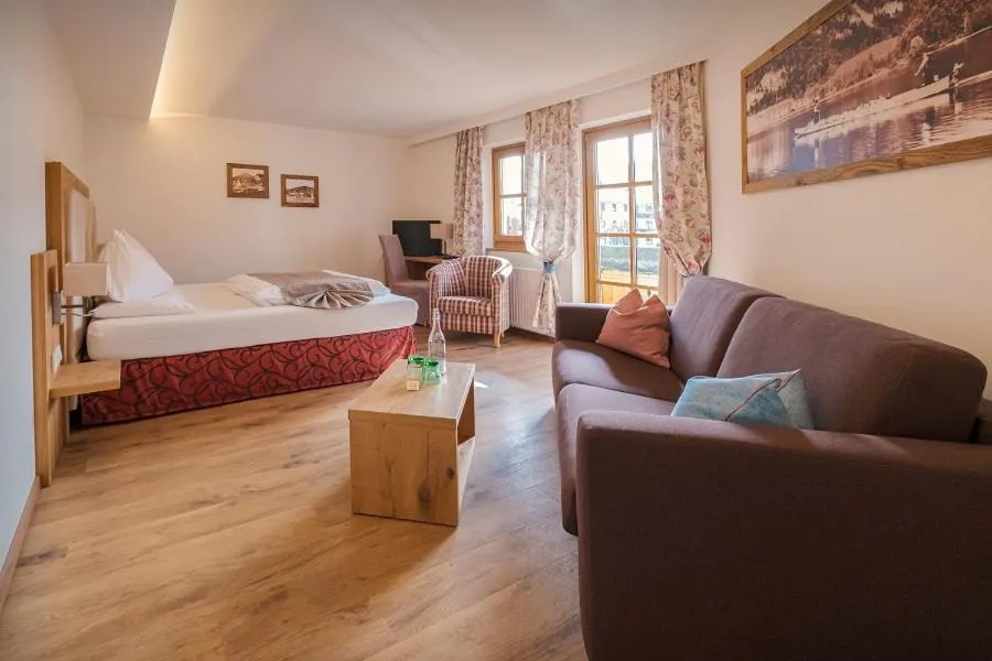 Photo of the whole room, Bed in Vogl's Nest