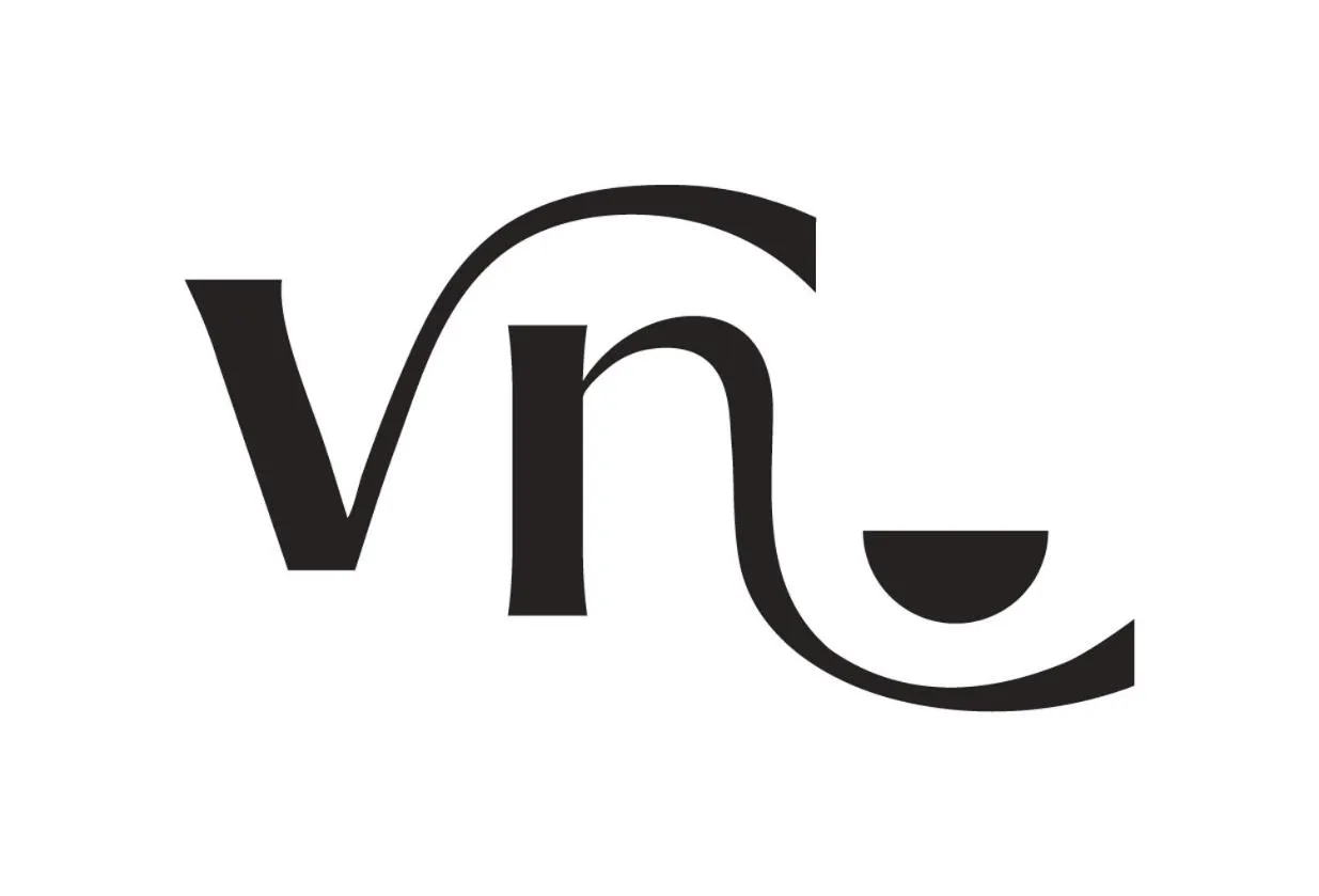 Logo/Certificate/Sign in Vogl's Nest