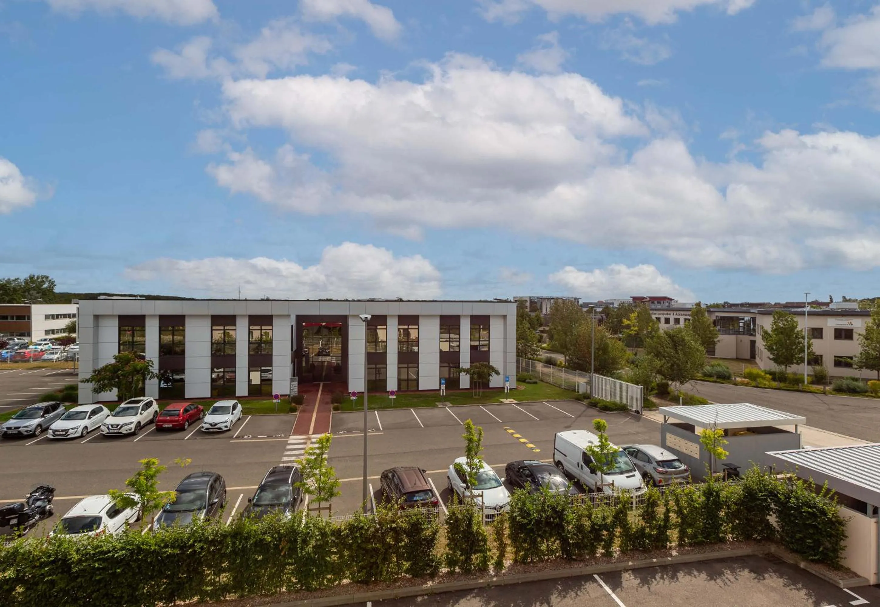 Property building in B&B HOTEL CHARTRES Oceane