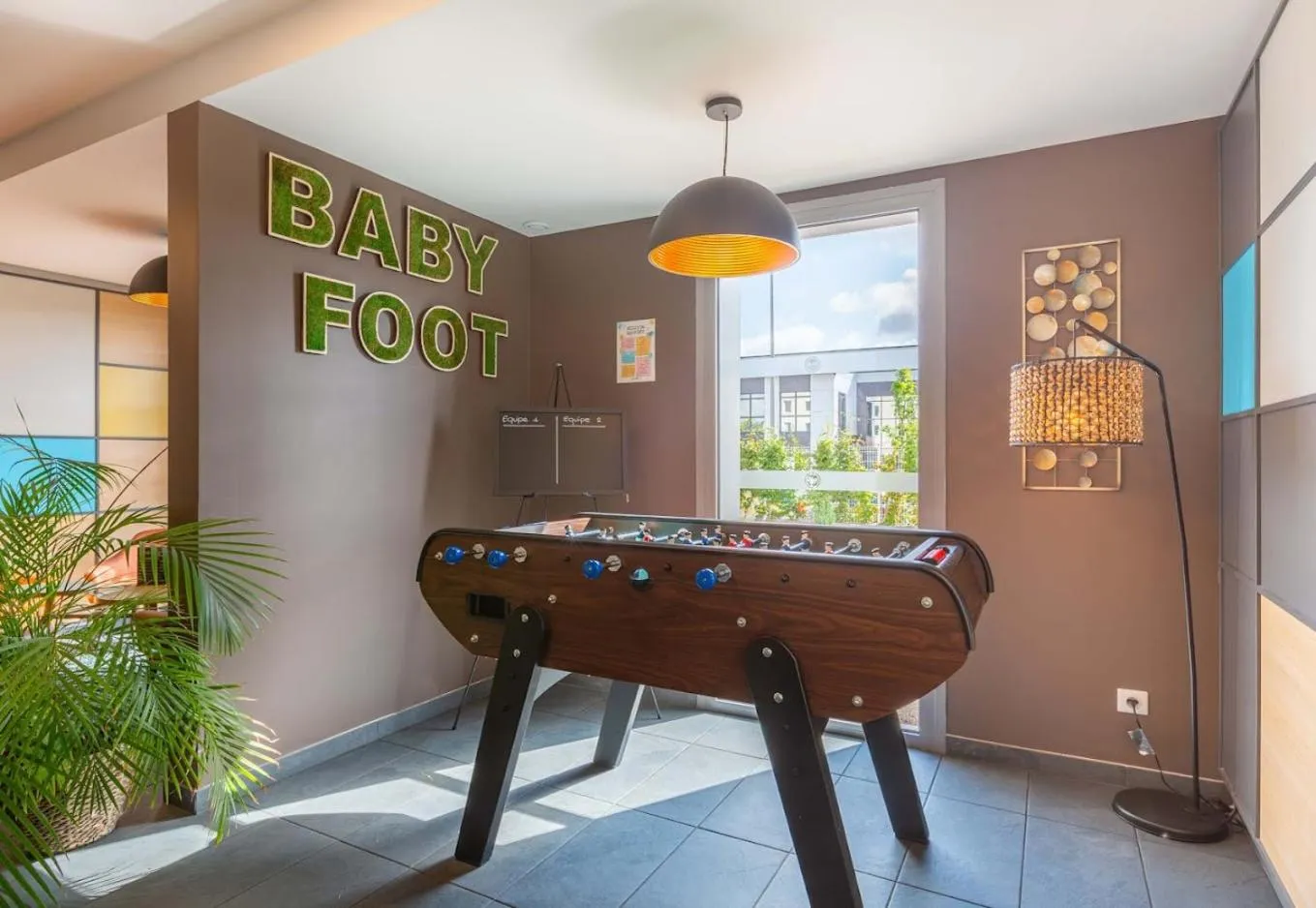 Game Room in B&B HOTEL CHARTRES Oceane
