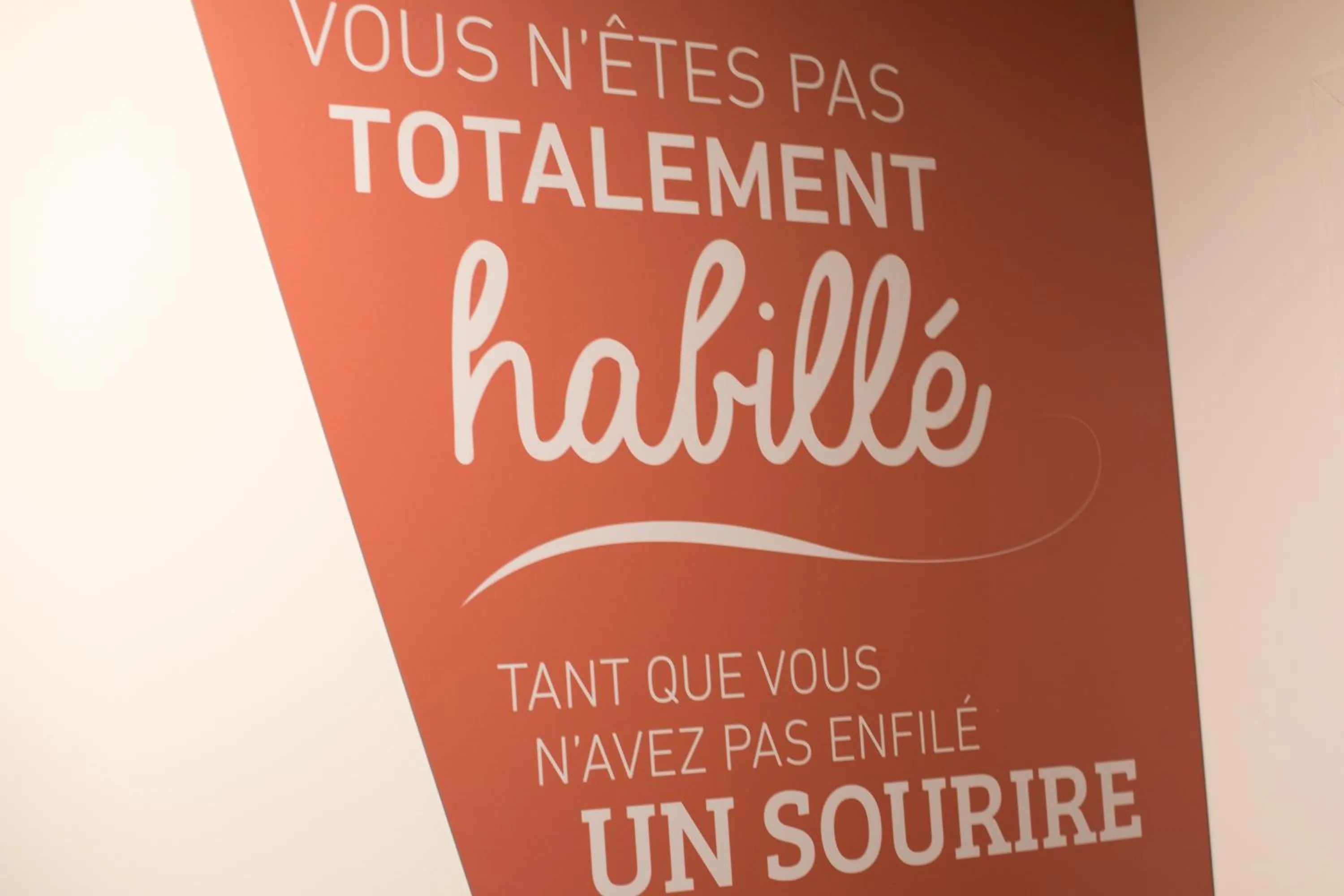 Bedroom in B&B HOTEL CHARTRES Oceane