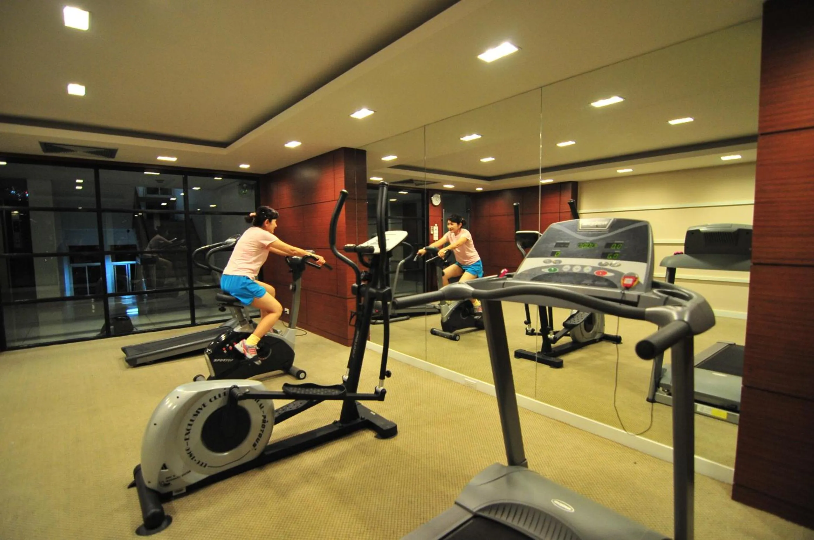 Fitness centre/facilities in Navarat Heritage Hotel