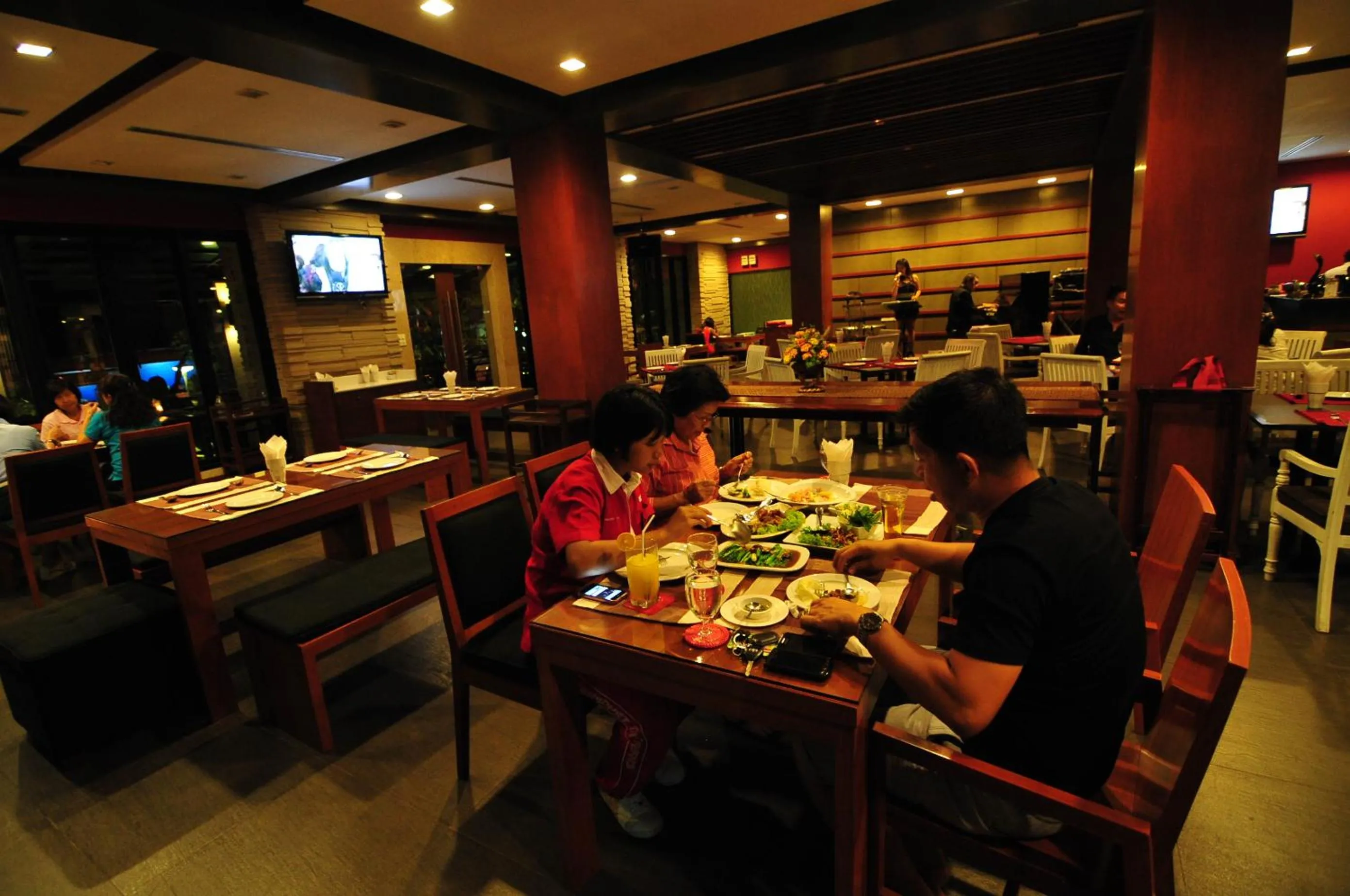 Restaurant/places to eat in Navarat Heritage Hotel