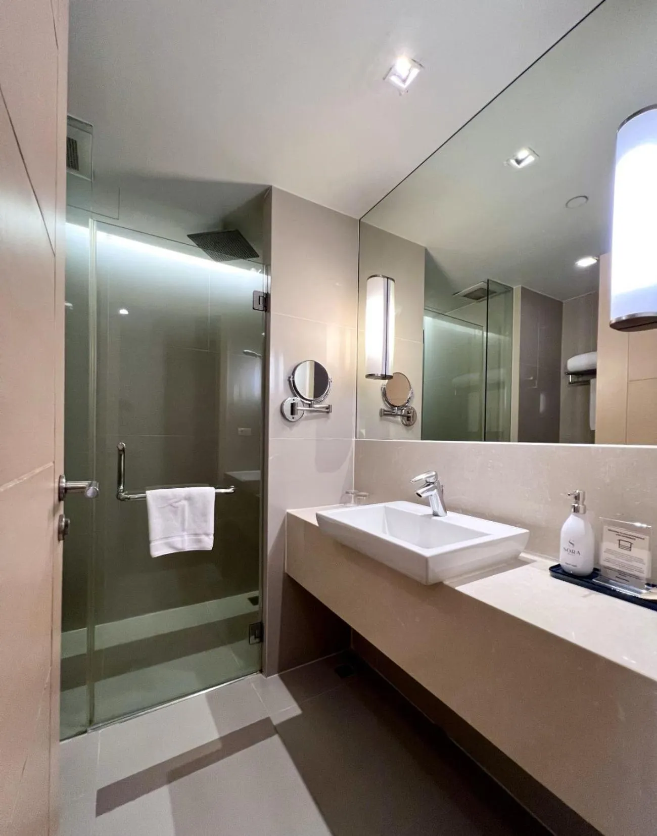 Shower in Sora Resort & Suites Sukhumvit