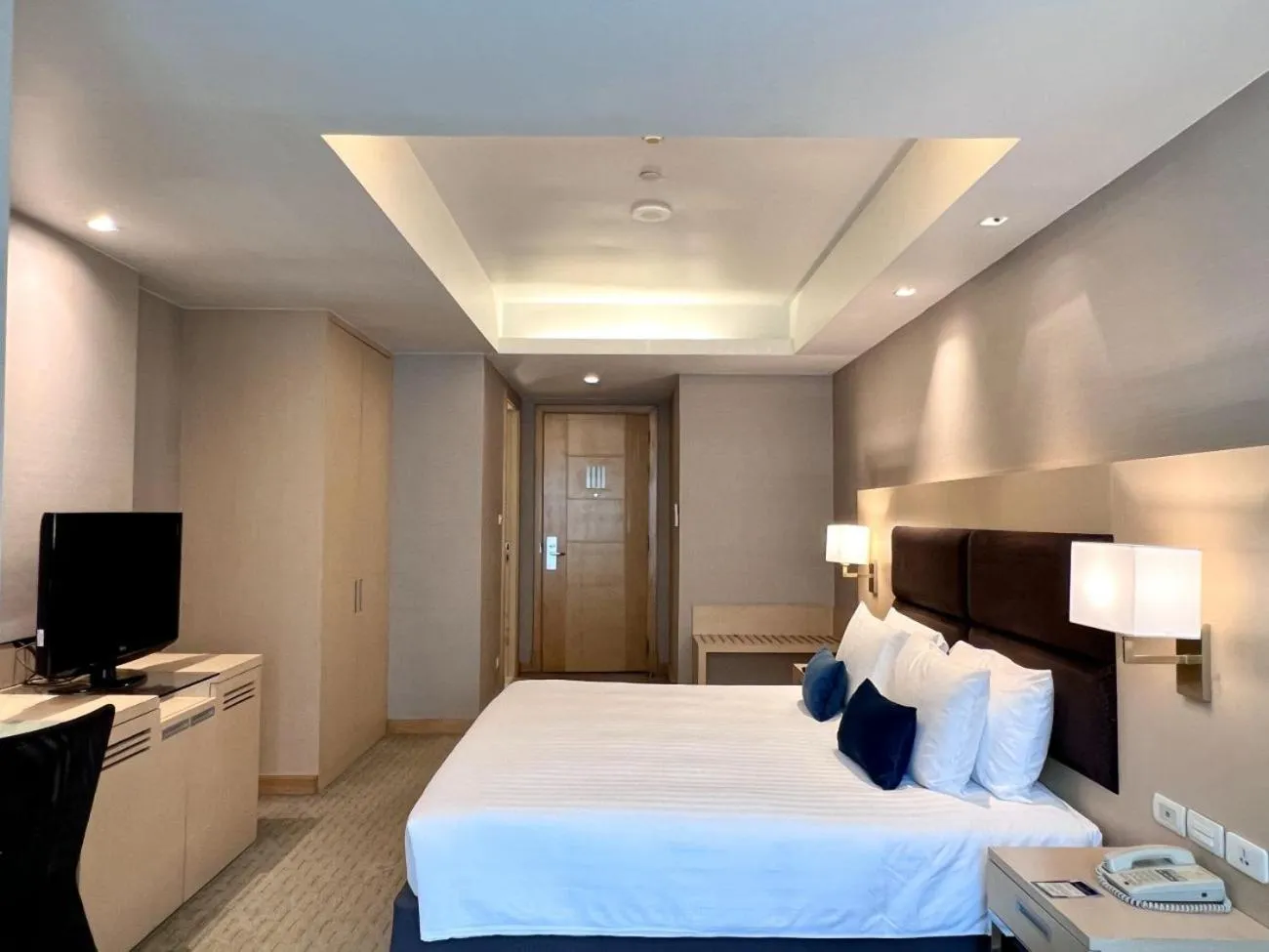 Bed in Sora Resort & Suites Sukhumvit