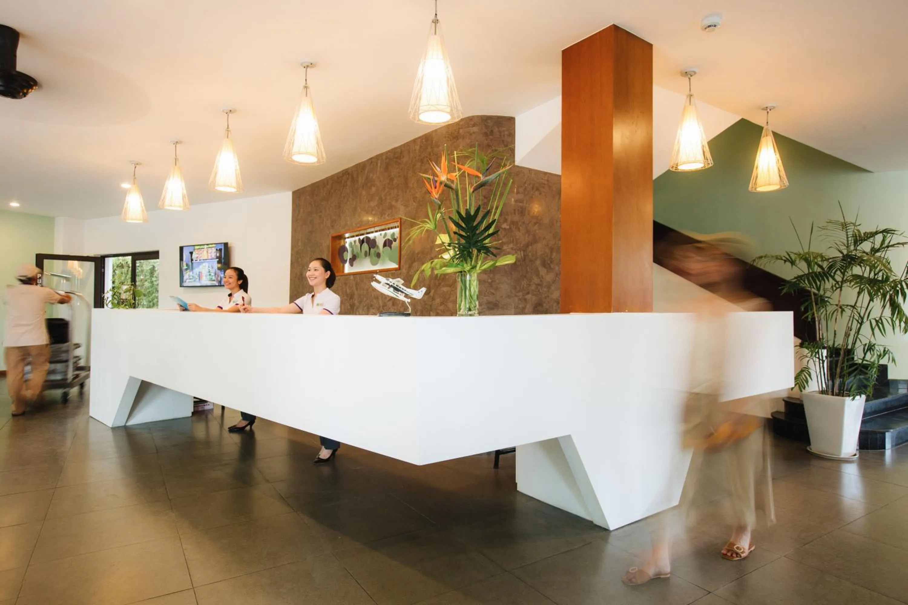 Lobby or reception in ÊMM Hotel Hue