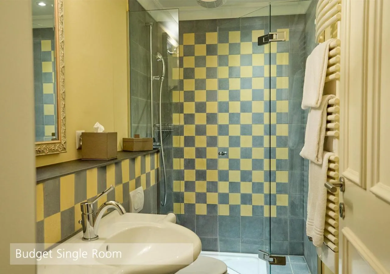 Shower in Lenkerhof gourmet spa resort - Relais & Châteaux