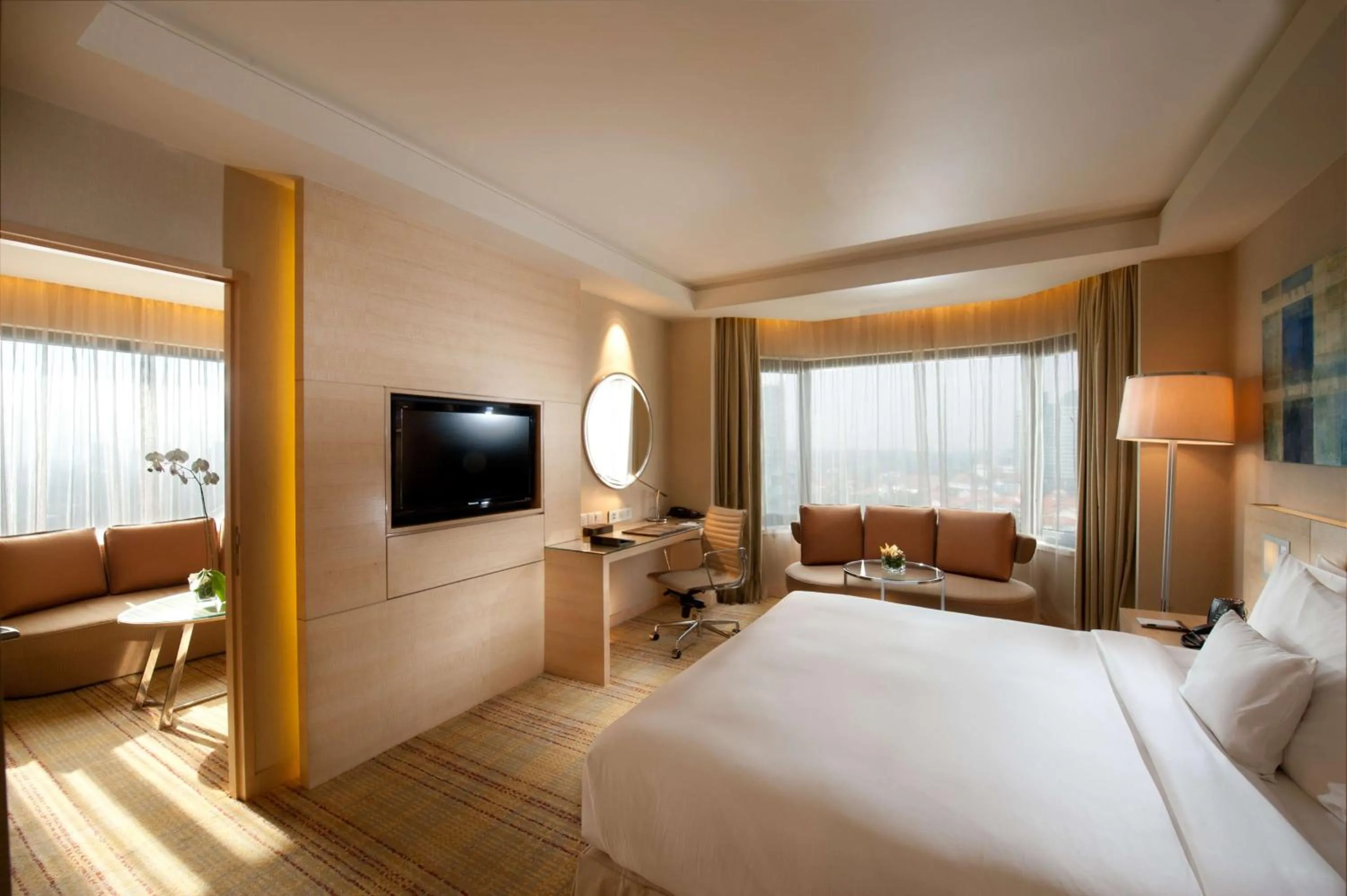 Bed in DoubleTree By Hilton Kuala Lumpur