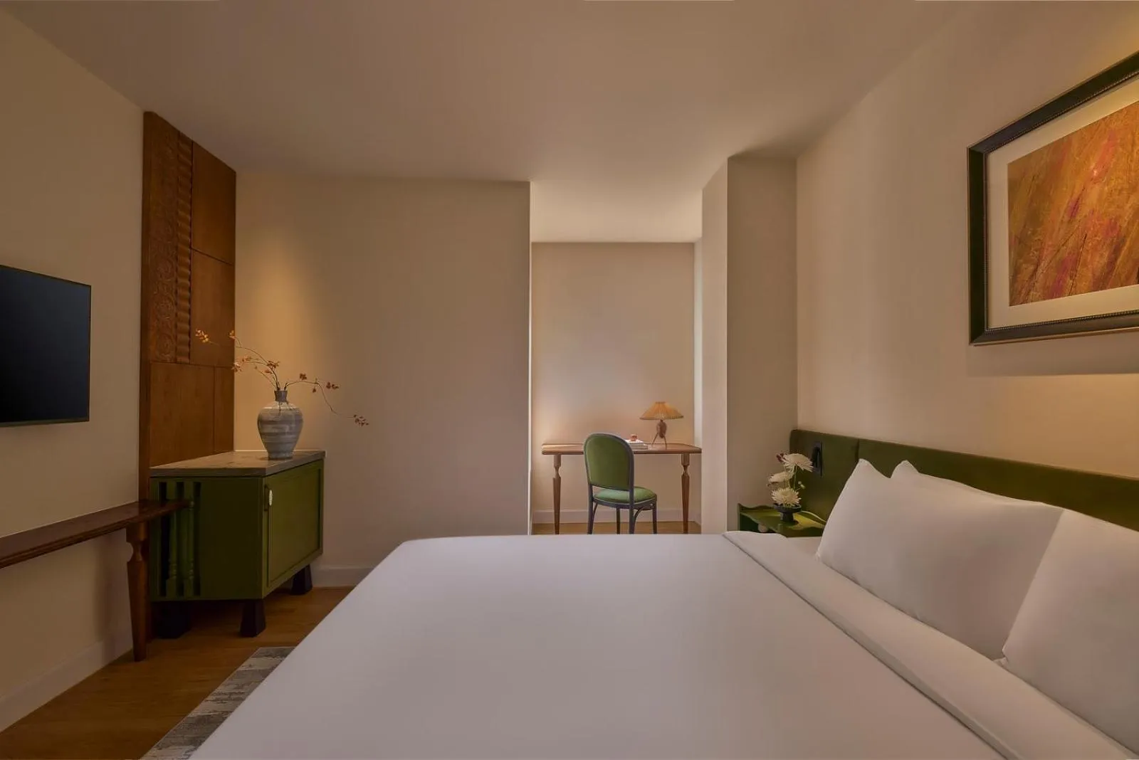 Bed in M Village Hotel Premier Thi Sách