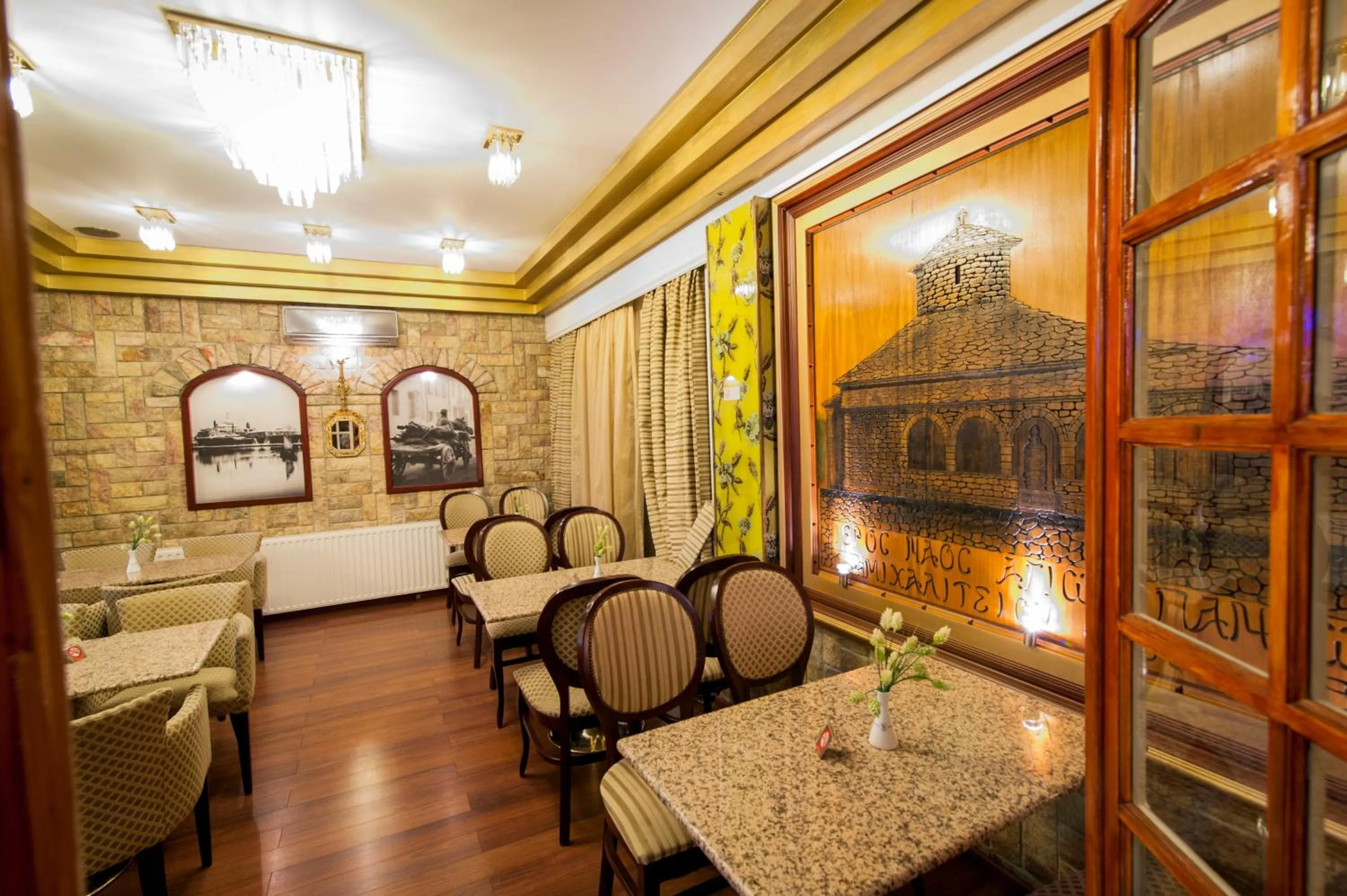 Restaurant/places to eat in Krikonis Hotel