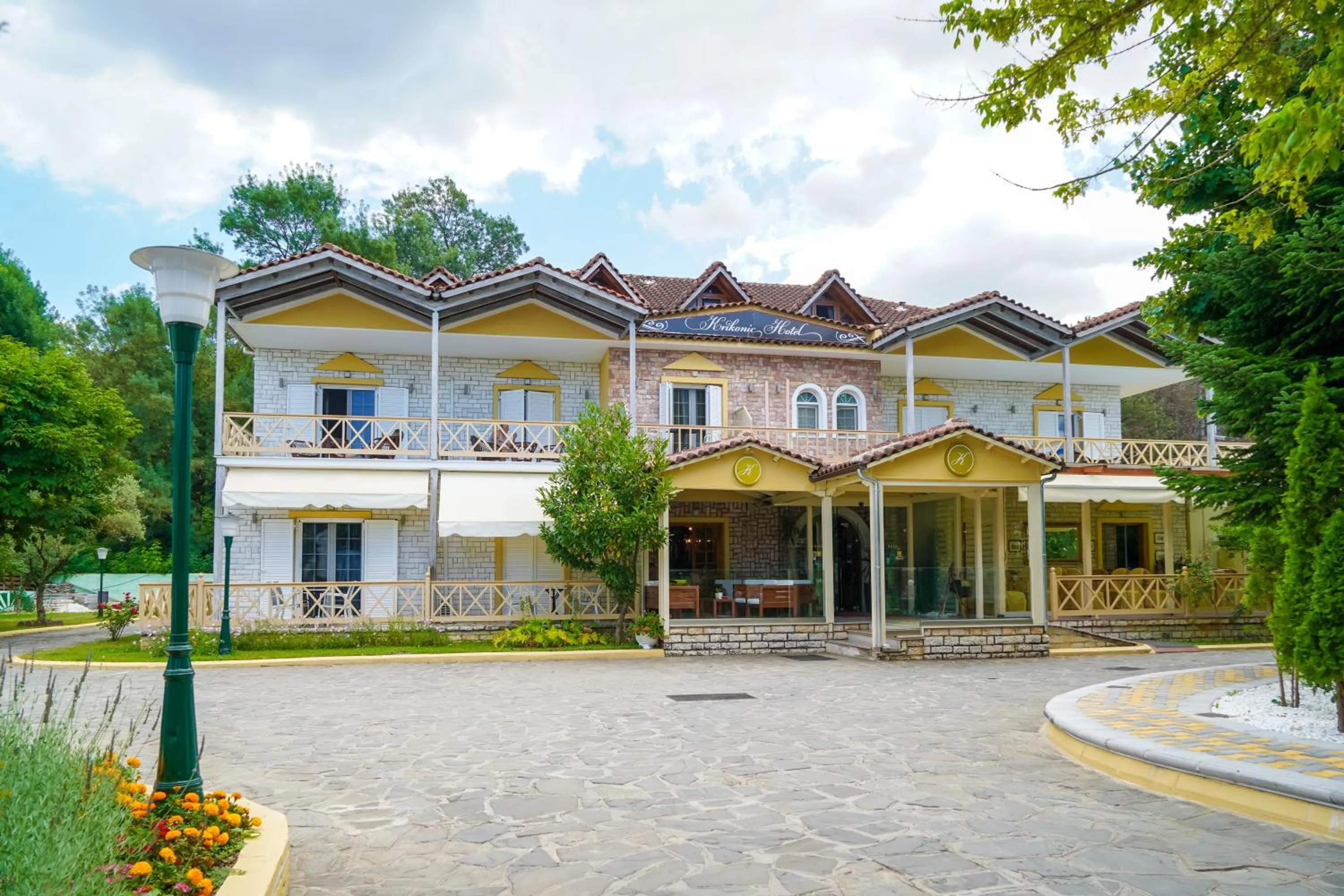 Property building in Krikonis Hotel