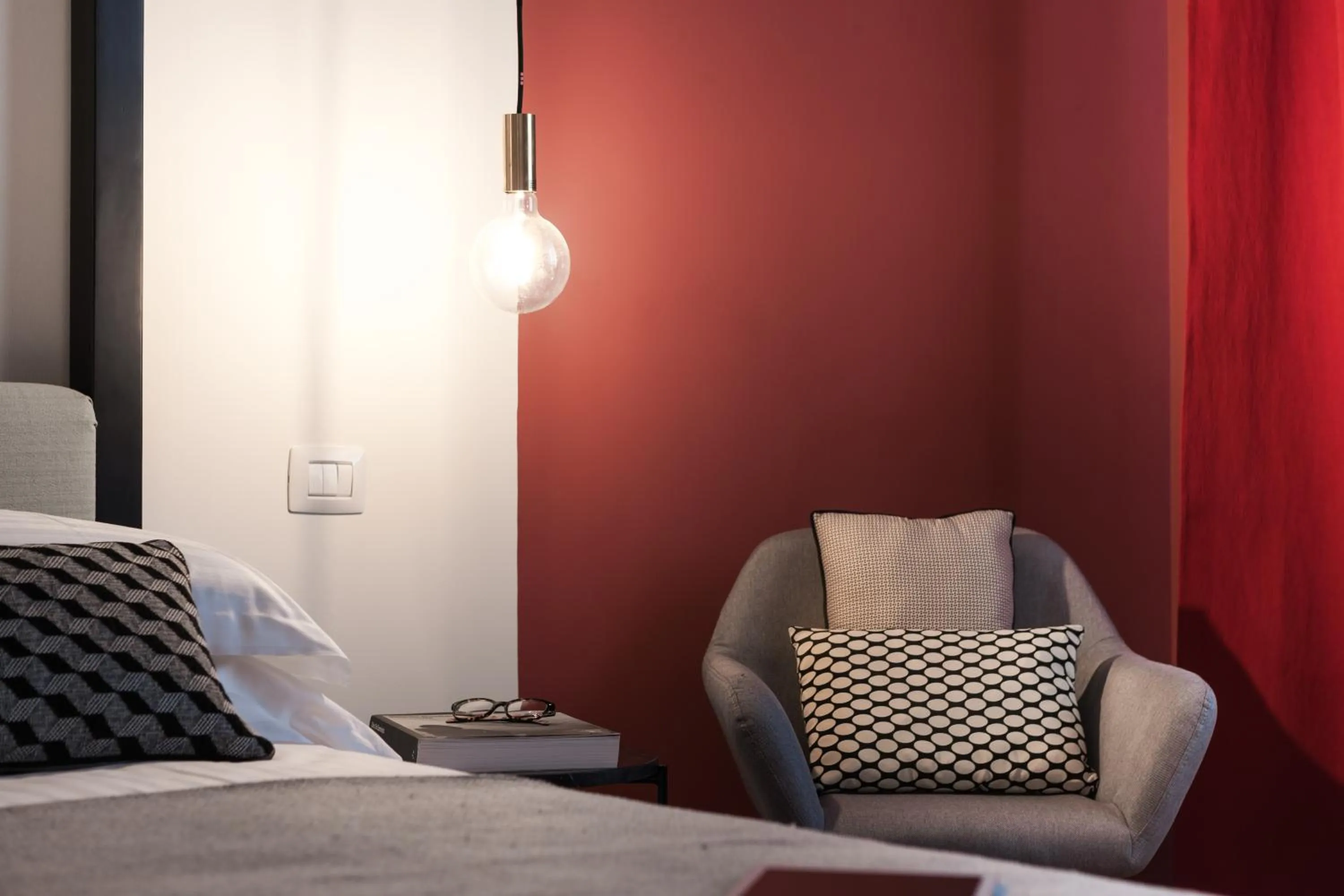 Decorative detail, Bed in B&B Lorena Suites