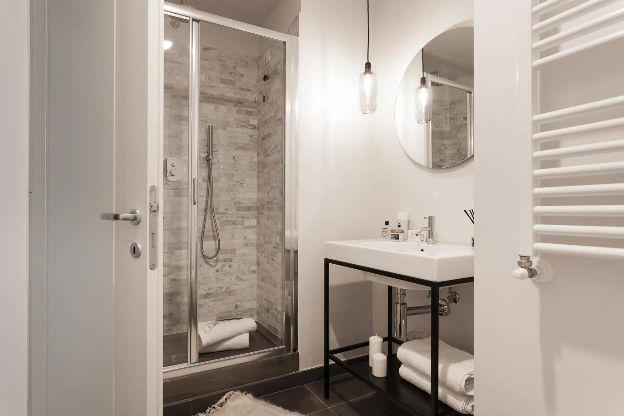 Property building in B&B Lorena Suites