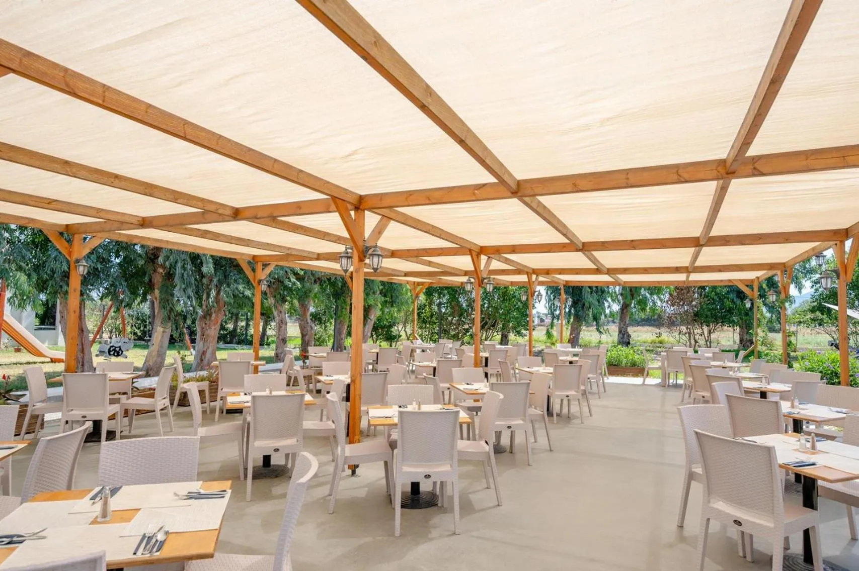 Restaurant/places to eat in Smy Kos Beach & Splash