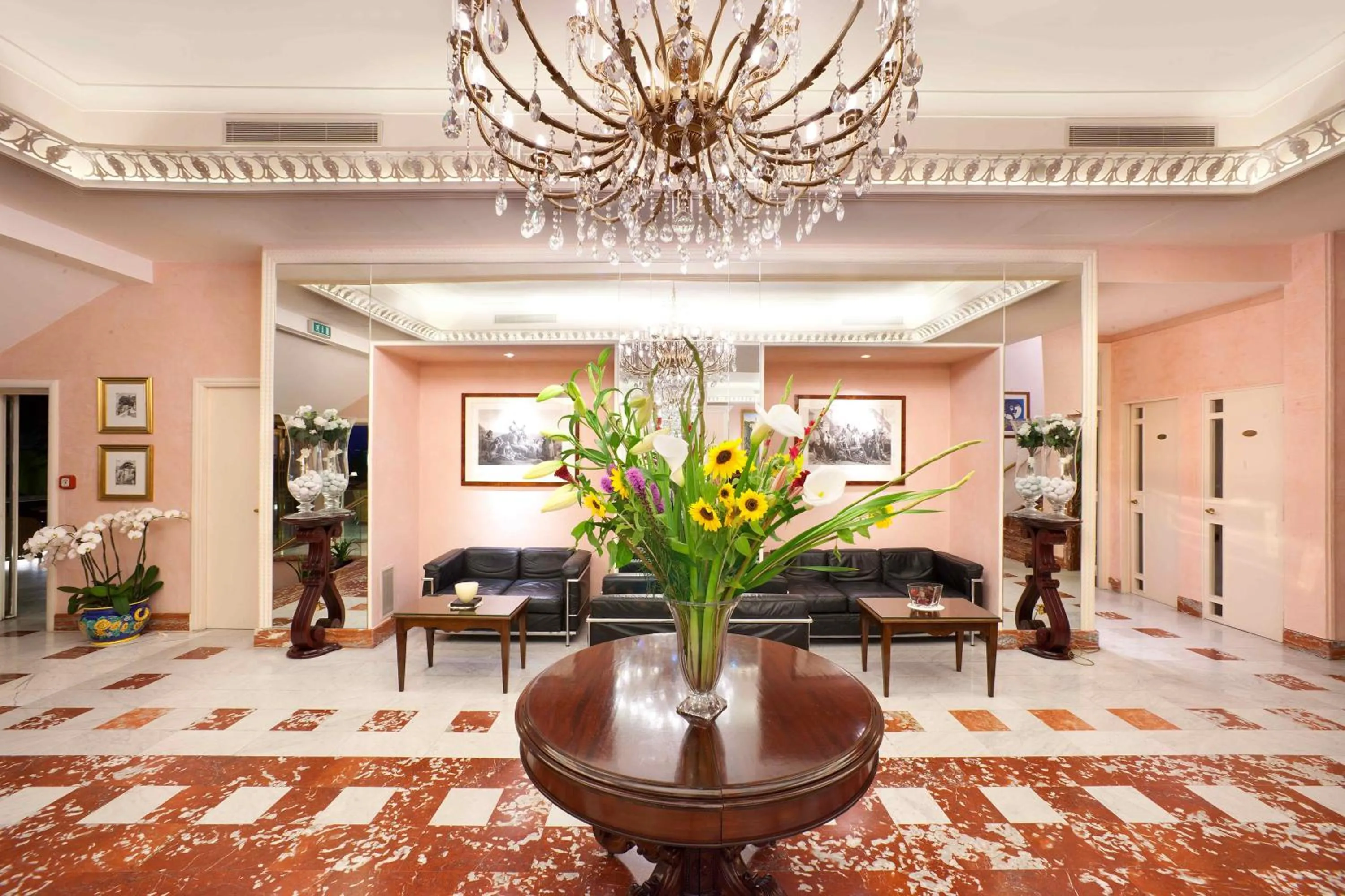 Lobby or reception in Hotel Continental