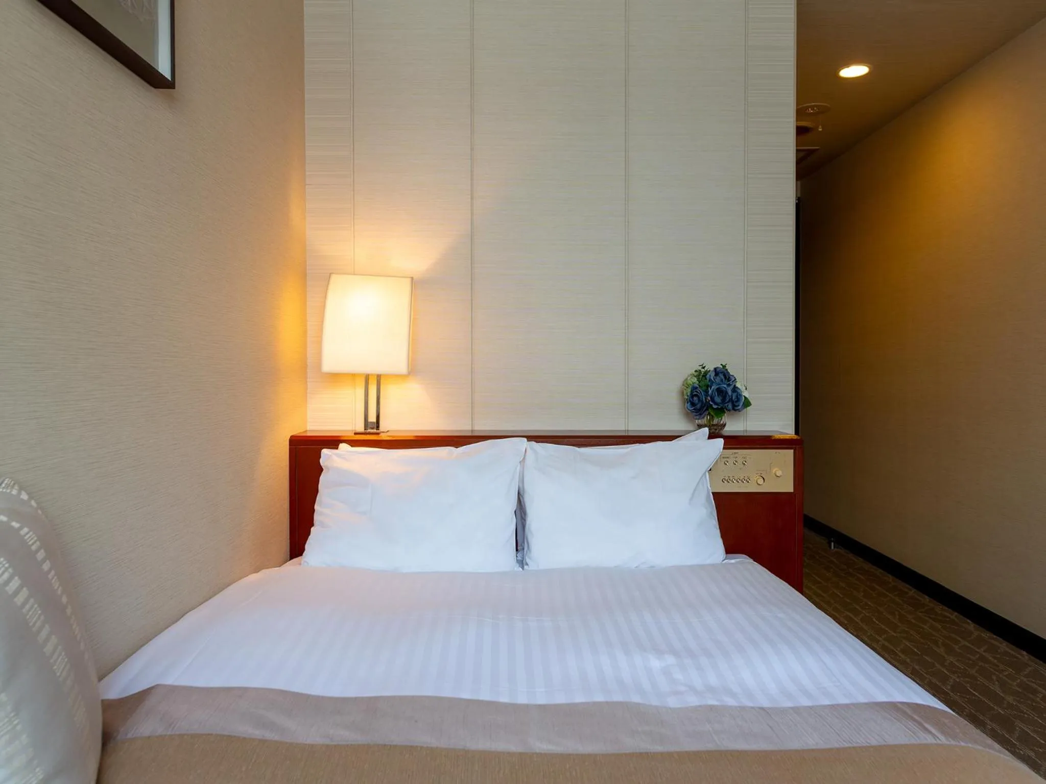 Photo of the whole room, Bed in Shibuya Creston Hotel