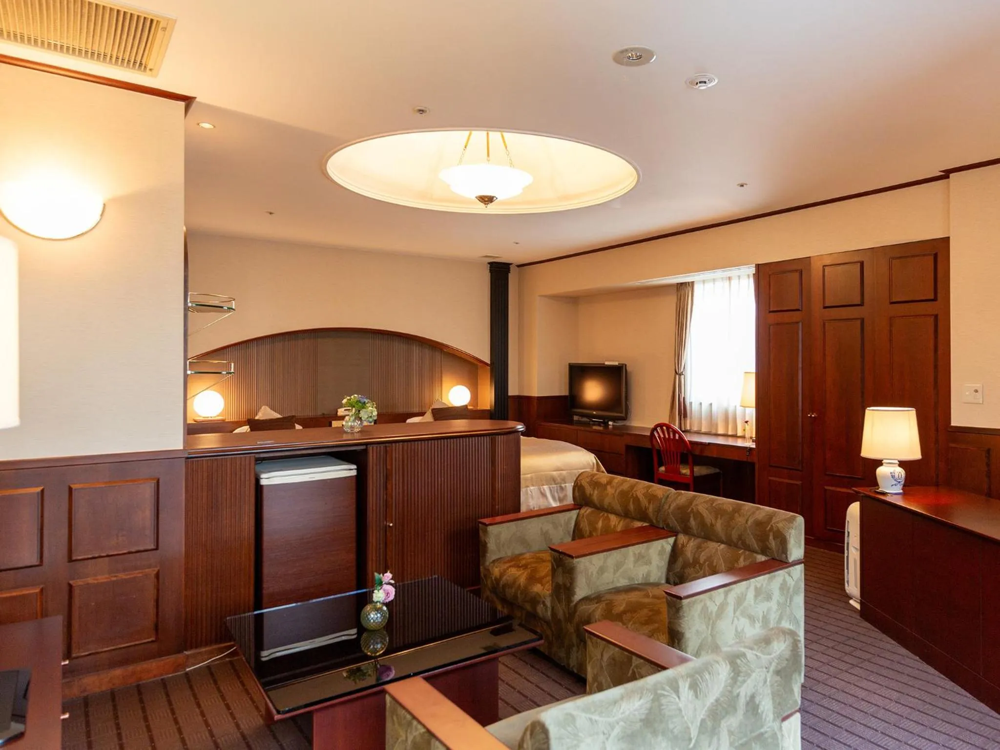 Photo of the whole room in Shibuya Creston Hotel