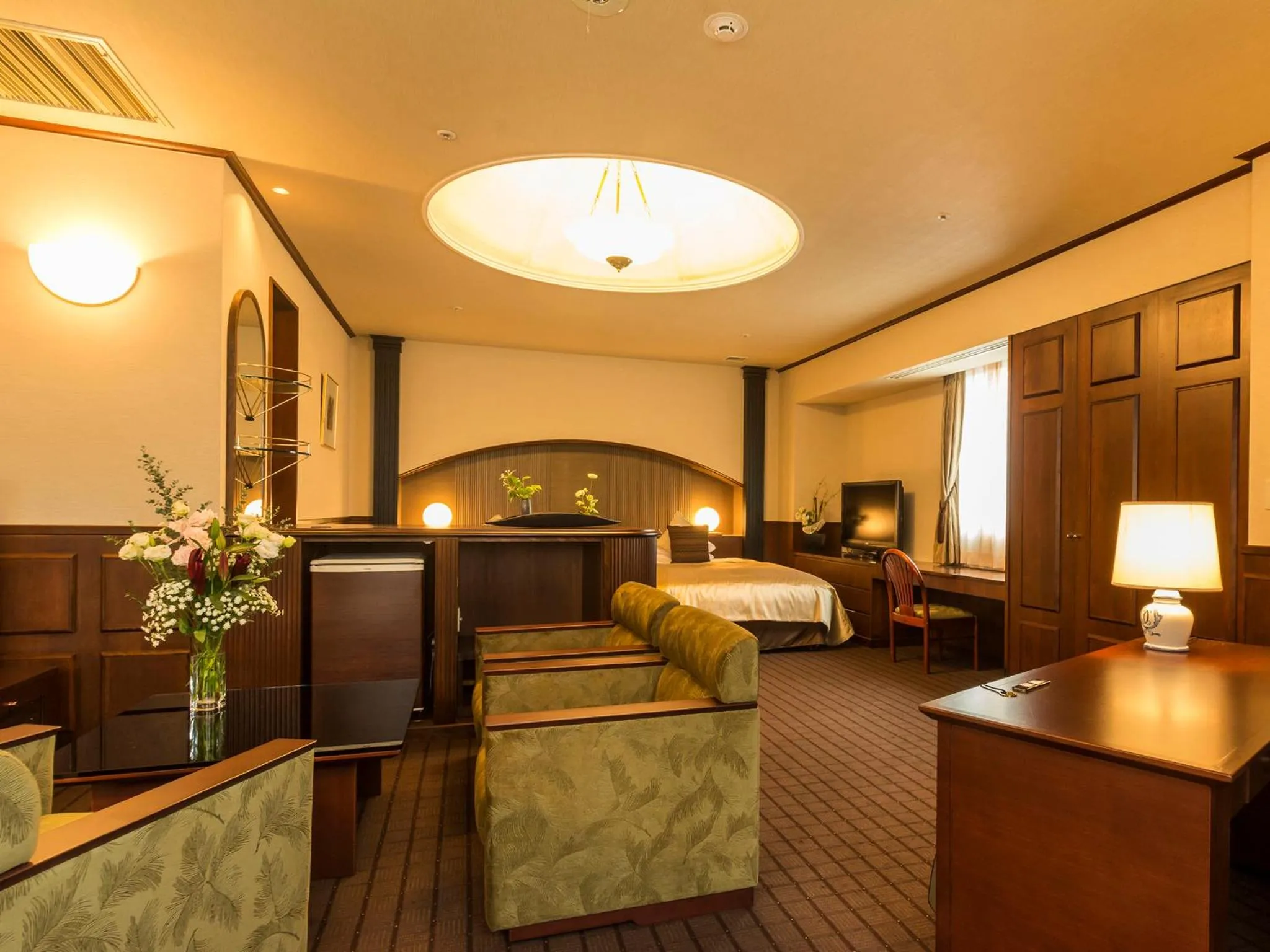 Photo of the whole room, Bed in Shibuya Creston Hotel