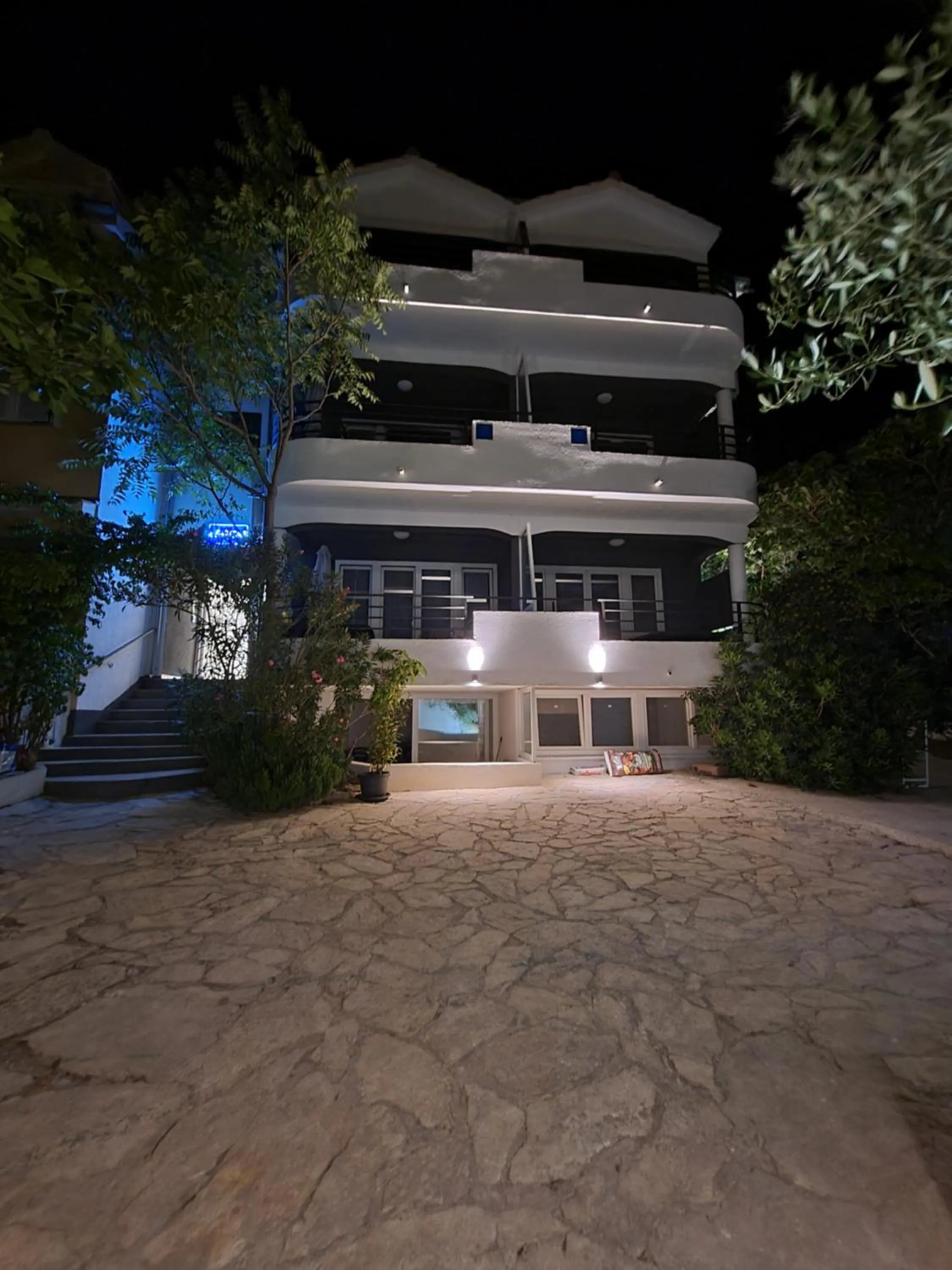 Property building in Lagom-VODICE