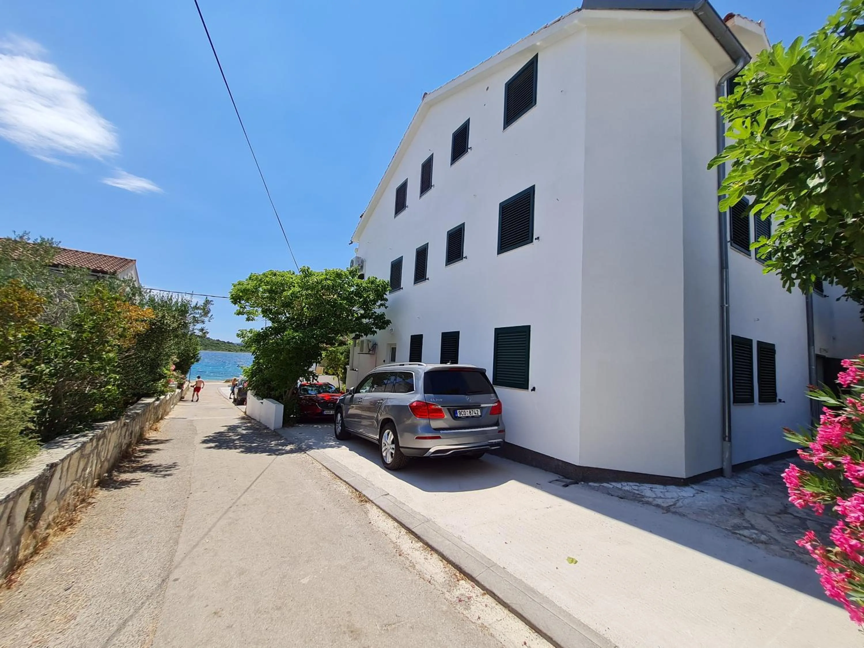 Property building in Lagom-VODICE