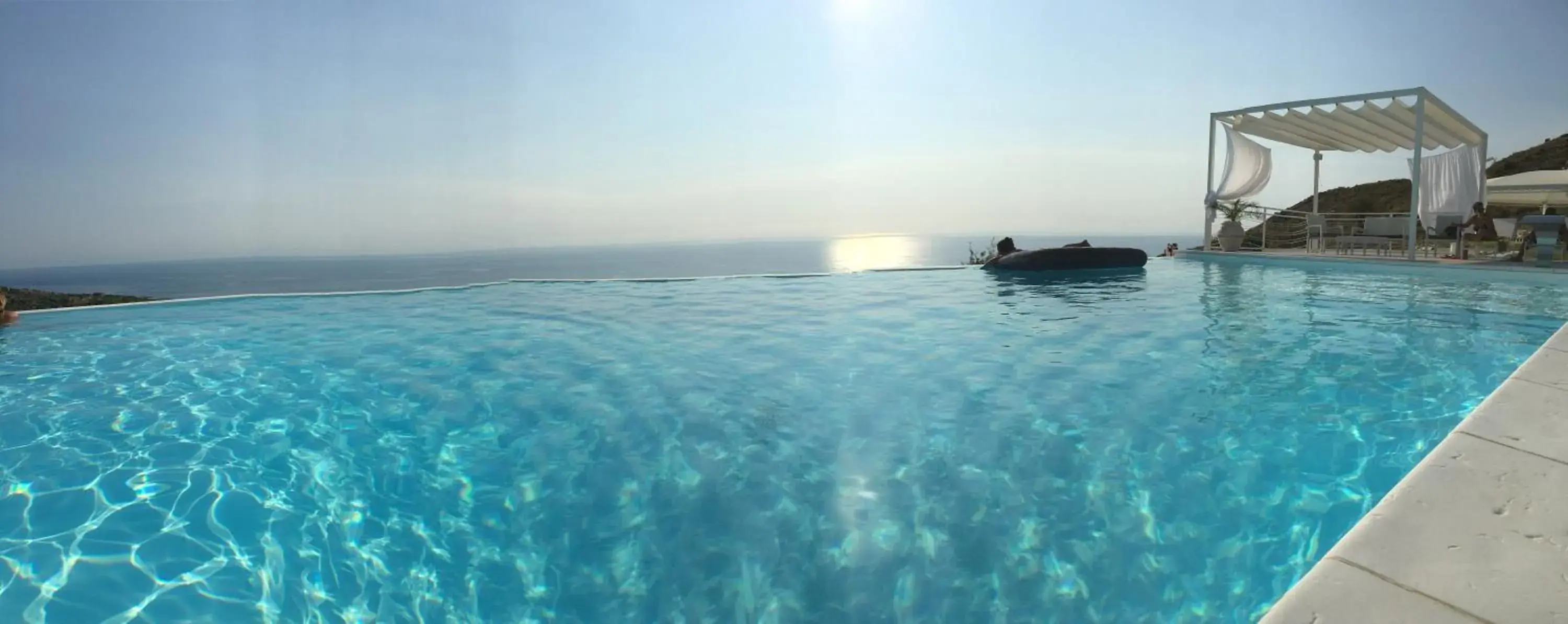 White Club Residence White Club Residence