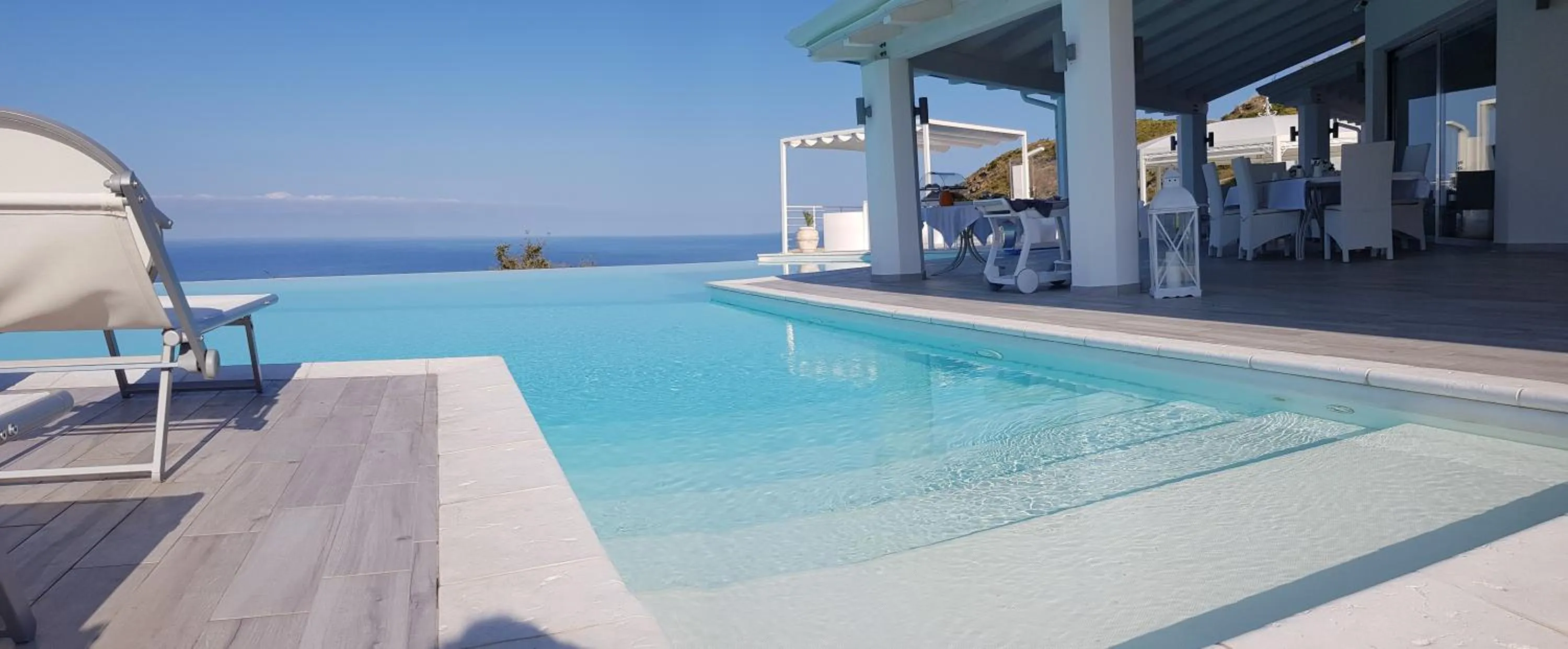 White Club Residence