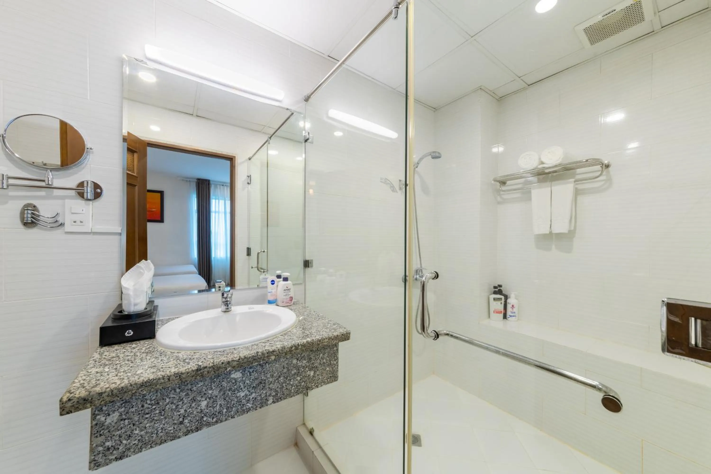 Bathroom in A25 Hotel - 29 Bùi Thị Xuân